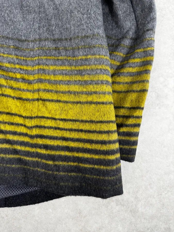 Armani FW2013 Emporio Armani Grey Gradient Striped Yellow Duffle Coat Size US L / EU 52-54 / 3 - 11 Thumbnail