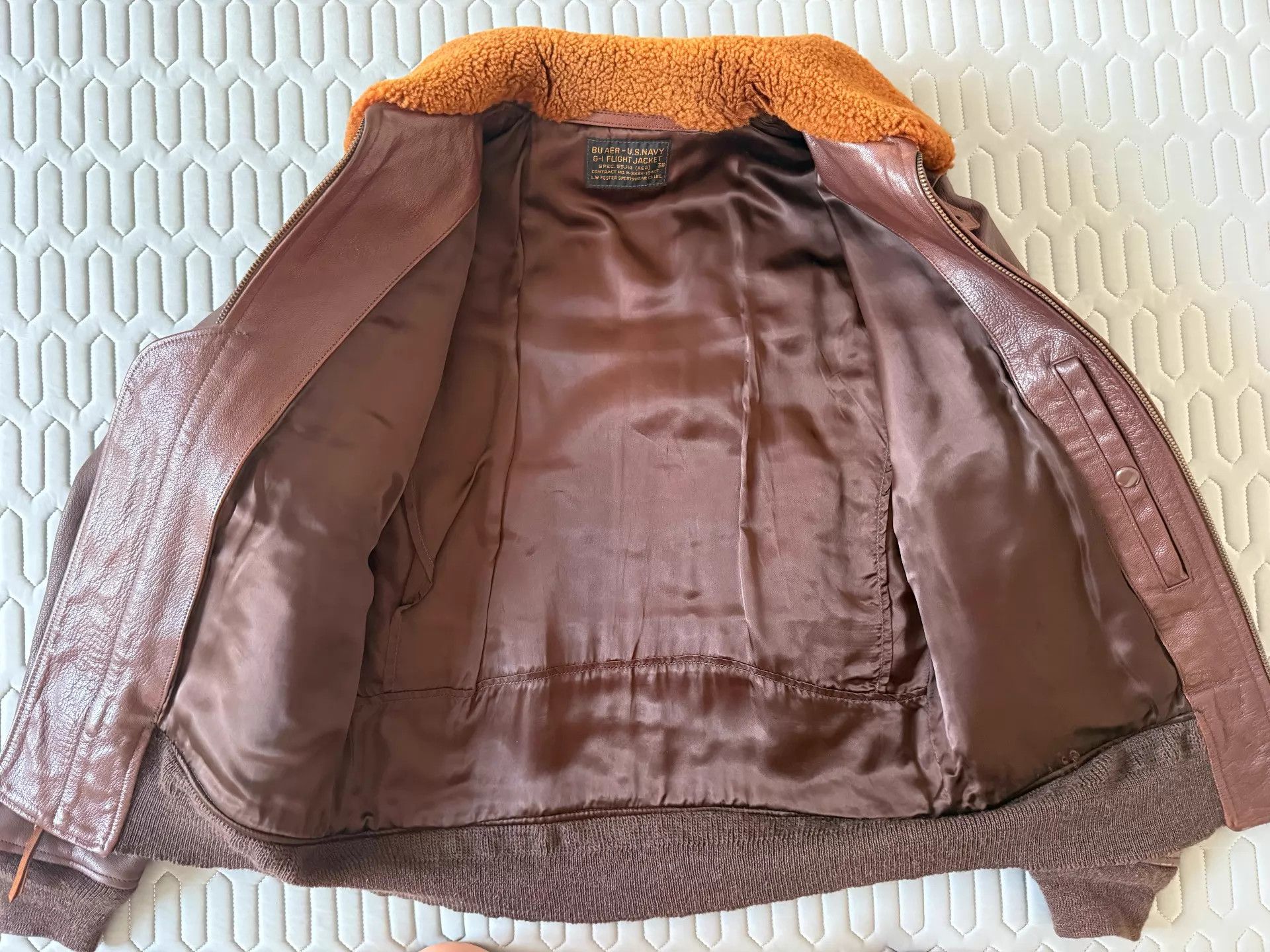 Rainbow Country rainbow country CA Bear G1 Goatskin Jacket 38 Light Wear Size XS / US 0-2 / IT 36-38 - 7 Thumbnail
