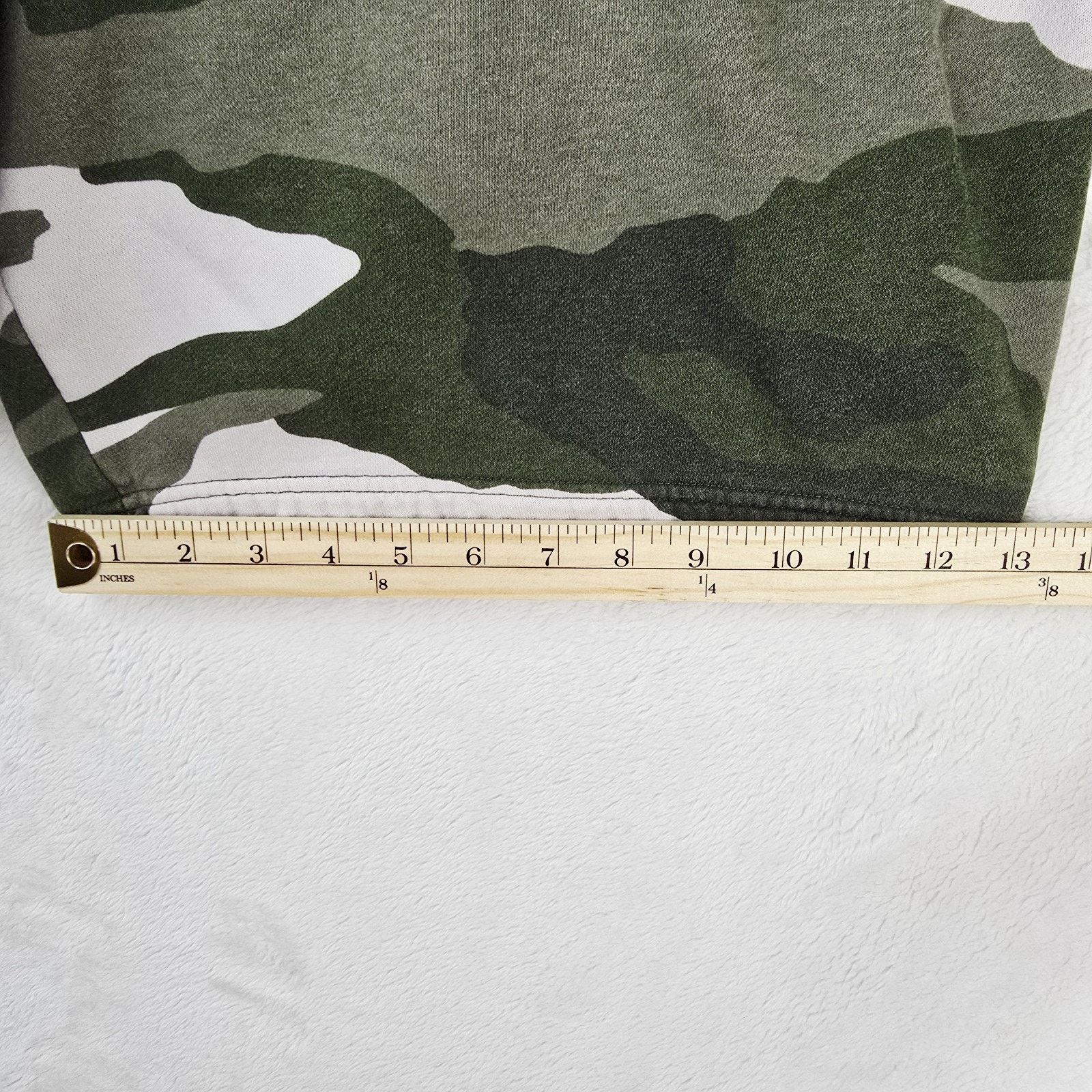 Nike Nike Sportswear Club Fleece Shorts Mens Medium Green Camo Size US 34 / EU 50 - 15 Thumbnail