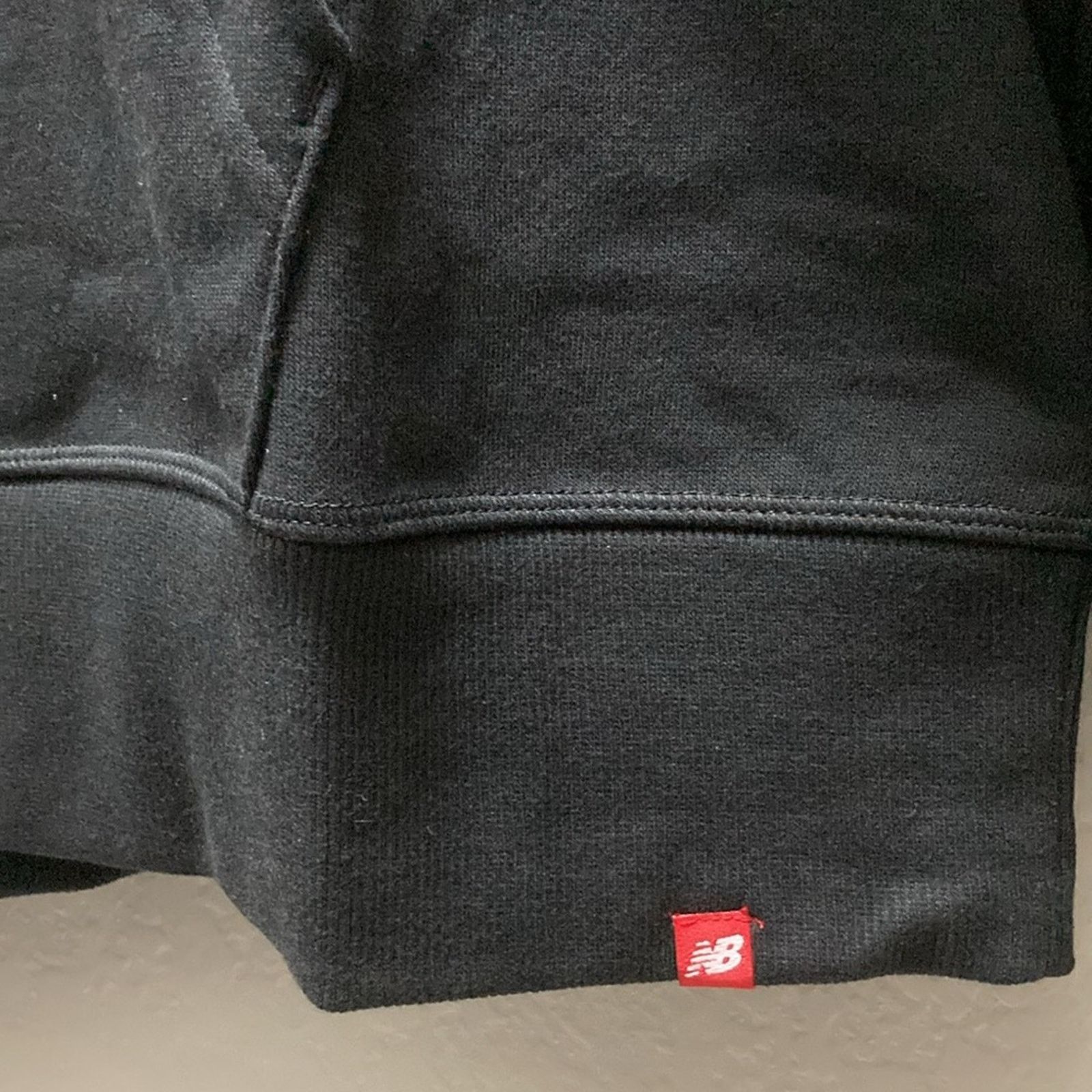 New Balance New Balance NB Black Logo Pullover Hoodie Black Men Size 1X Size US XL / EU 56 / 4 - 7 Thumbnail