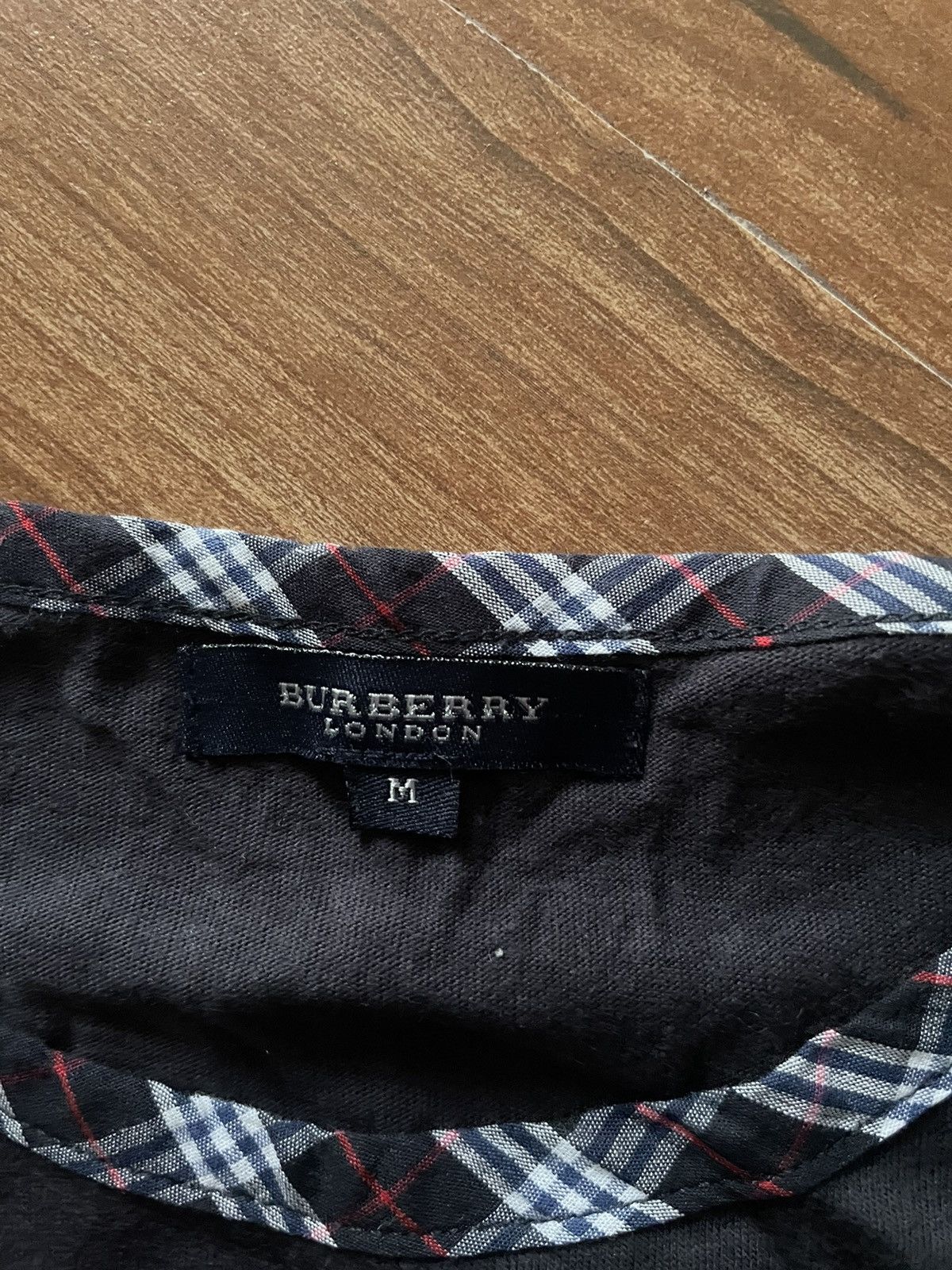Burberry Burberry Tshirt Size M / US 6-8 / IT 42-44 - 3 Thumbnail