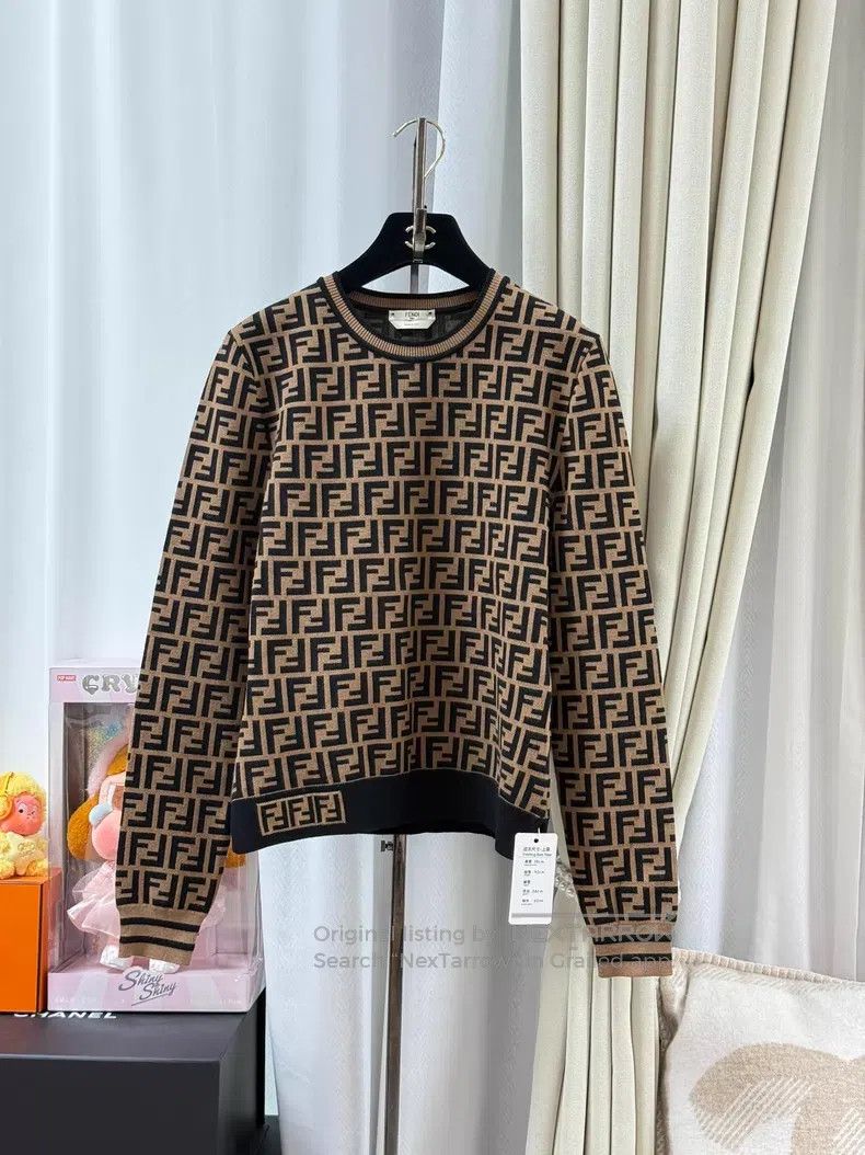Fendi Fendi Brown and Black Printed Logo Long Sleeve Knit Top Size S / US 4 / IT 40 - 1 Thumbnail