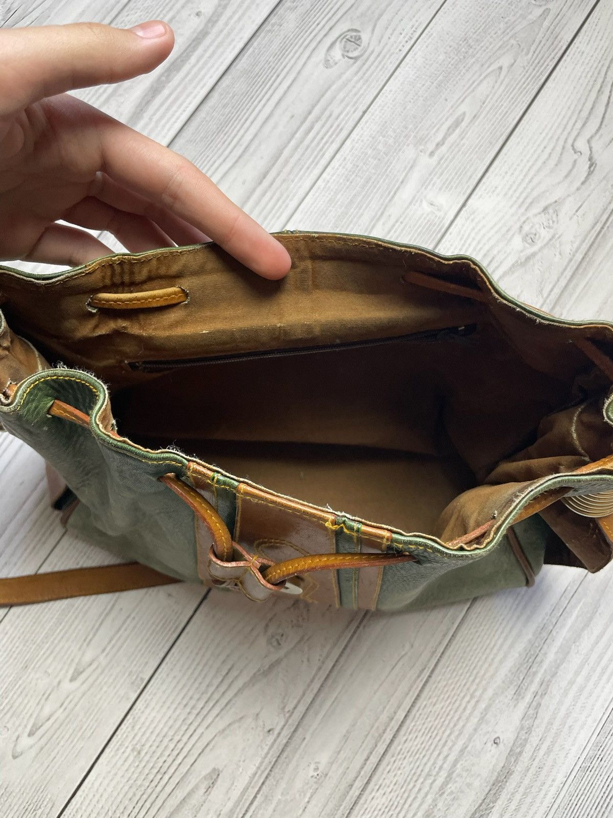 Vintage Vintage Yves Saint Laurent bag green crossbody rare Size ONE SIZE - 9 Thumbnail