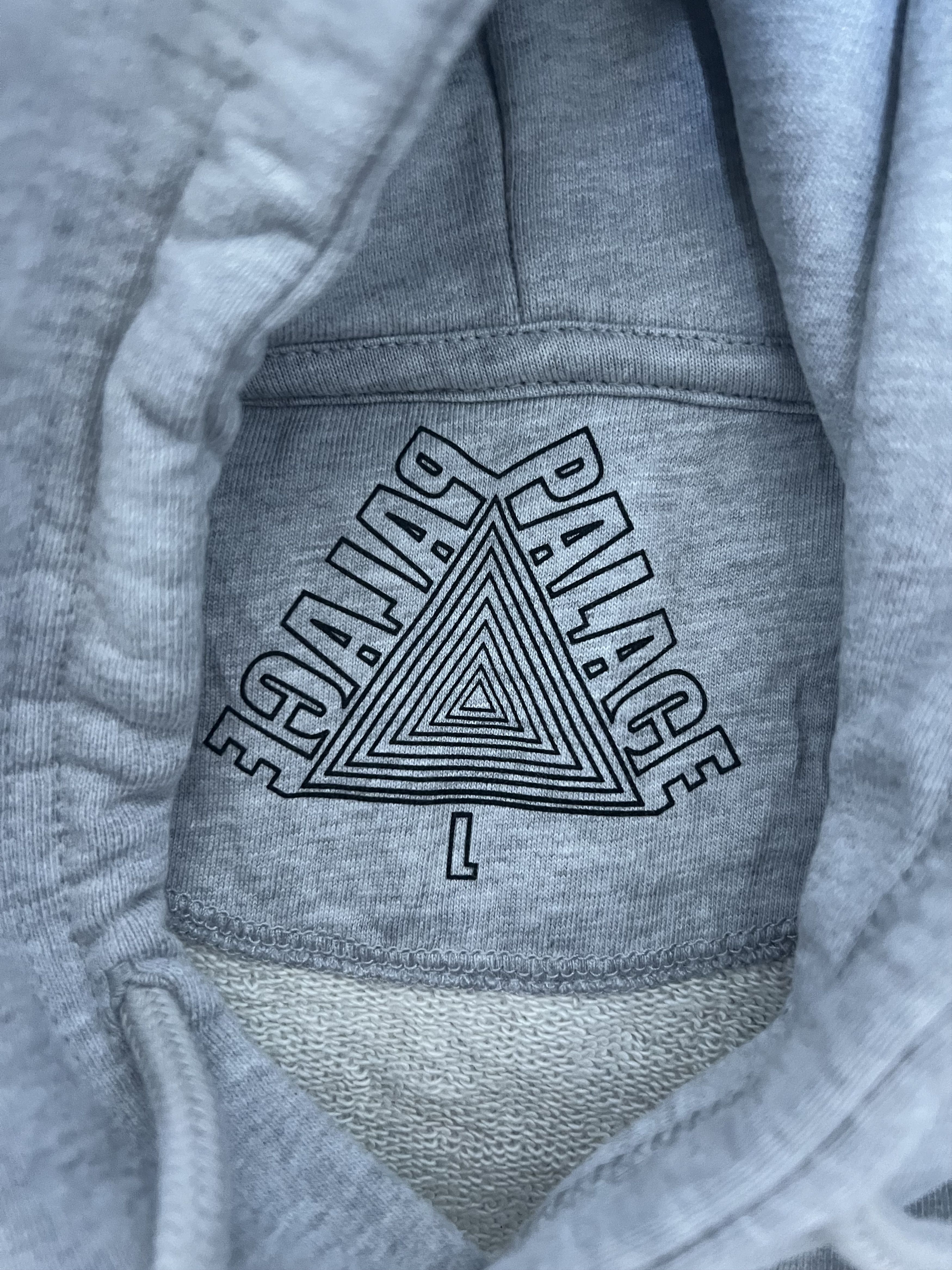 Palace 💚 2019 Palace Flocka P3 Hoodie Grey Marl Large NEW Size US L / EU 52-54 / 3 - 7 Thumbnail