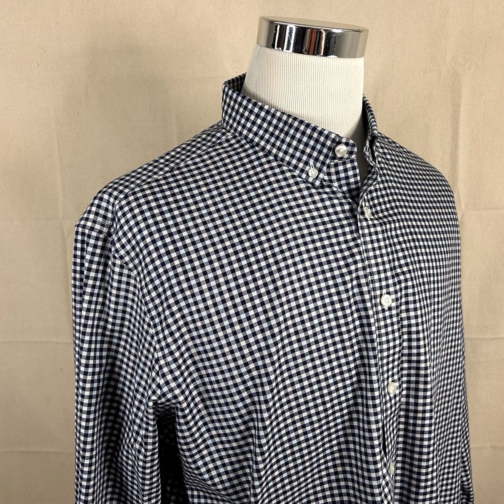 UNTUCKit UNTUCKit Button Down Shirt 2XLT Tall Wrinkle Free Blue White Plaid 100% Cotton Size US XXL / EU 58 / 5 - 2 Thumbnail