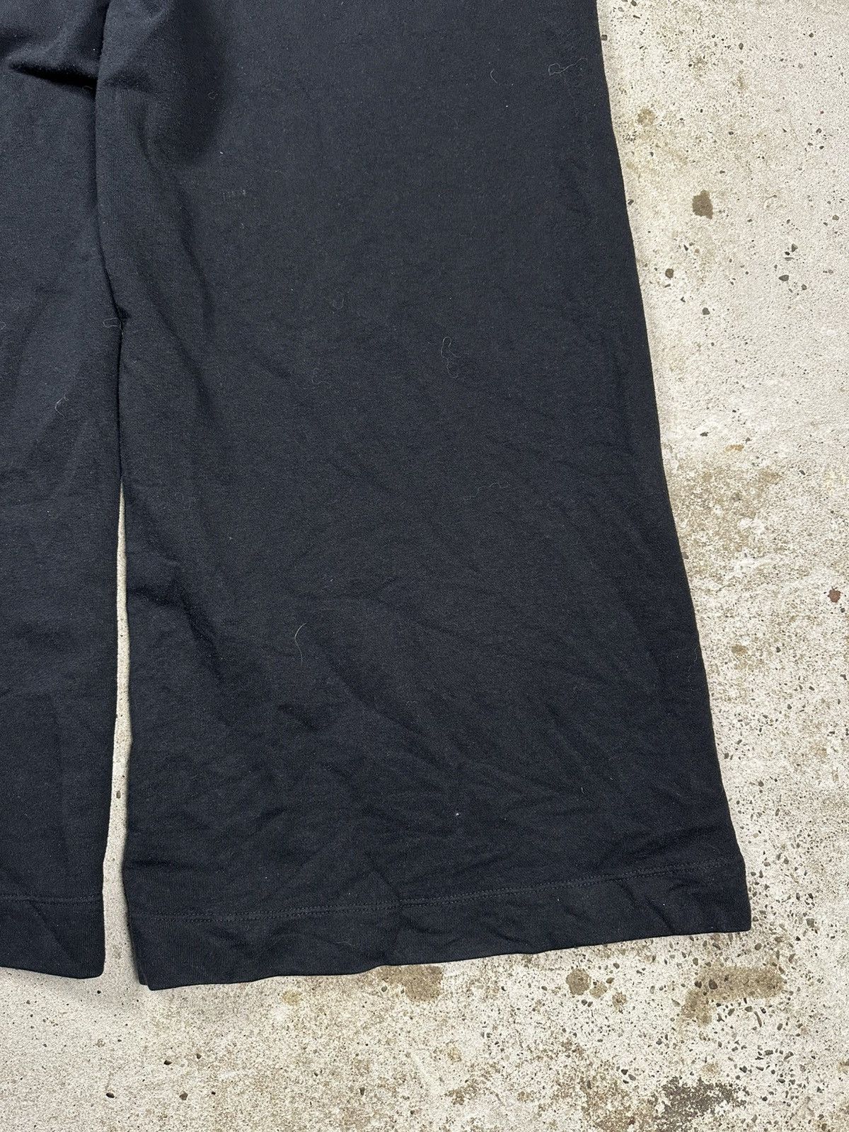 Japanese Brand × Vintage Vintage Y2K ULTRA BAGGY Black Sweatpants Wide Legs Loose Size US 34 / EU 50 - 9 Thumbnail
