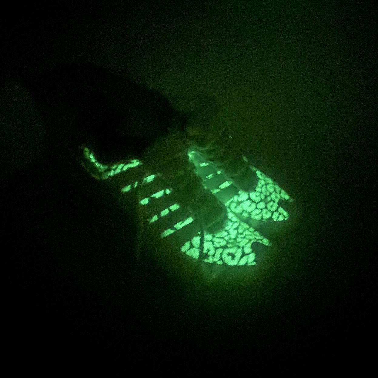 Nike 2013 Nike Shox NZ Glow In The Dark Cheetah Print Y2K 635791 Size US 8.5 / IT 38.5 - 1 Thumbnail