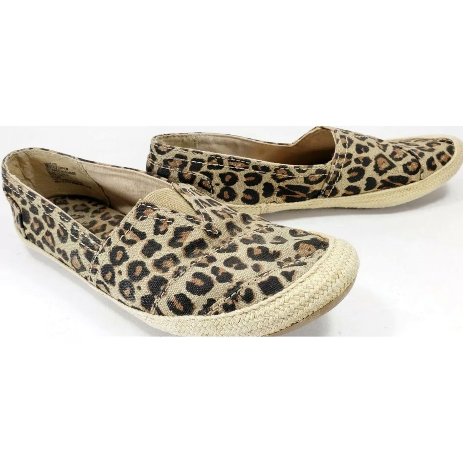 Vintage New Direction Taylor Espidrille Flats Women's 8.5M Jaguar Pattern Casual Comfort Slip-on Canvas Leather? No, Canvas Upper Jaguar Print Flats Size US 9 / IT 39 - 5 Thumbnail
