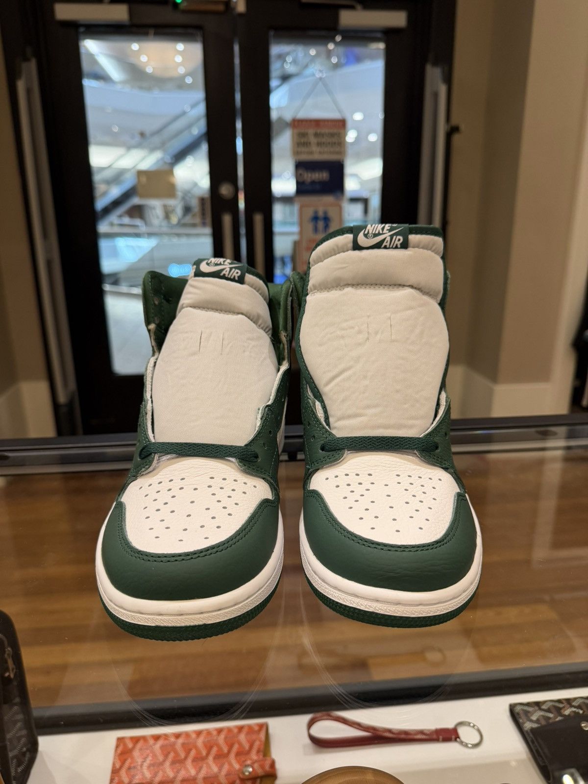 Jordan Brand Jordan 1 Retro High ‘Gorge Green’ Size US 10 / EU 43 - 5 Thumbnail
