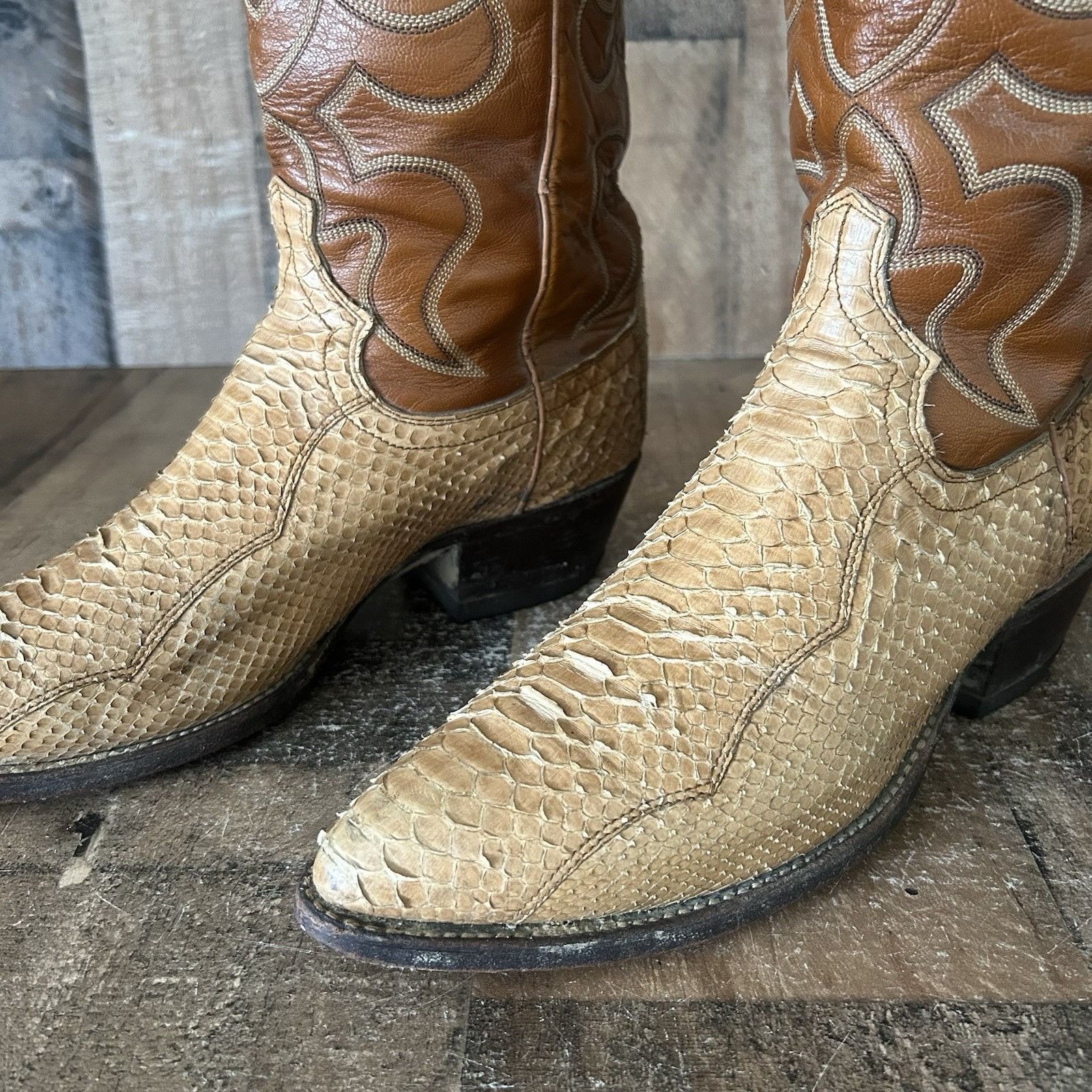 Dan Post Dan Post Vintage Snakeskin Western Cowboy Boots Mens 7.5 D Size US 7.5 / EU 40-41 - 12 Thumbnail