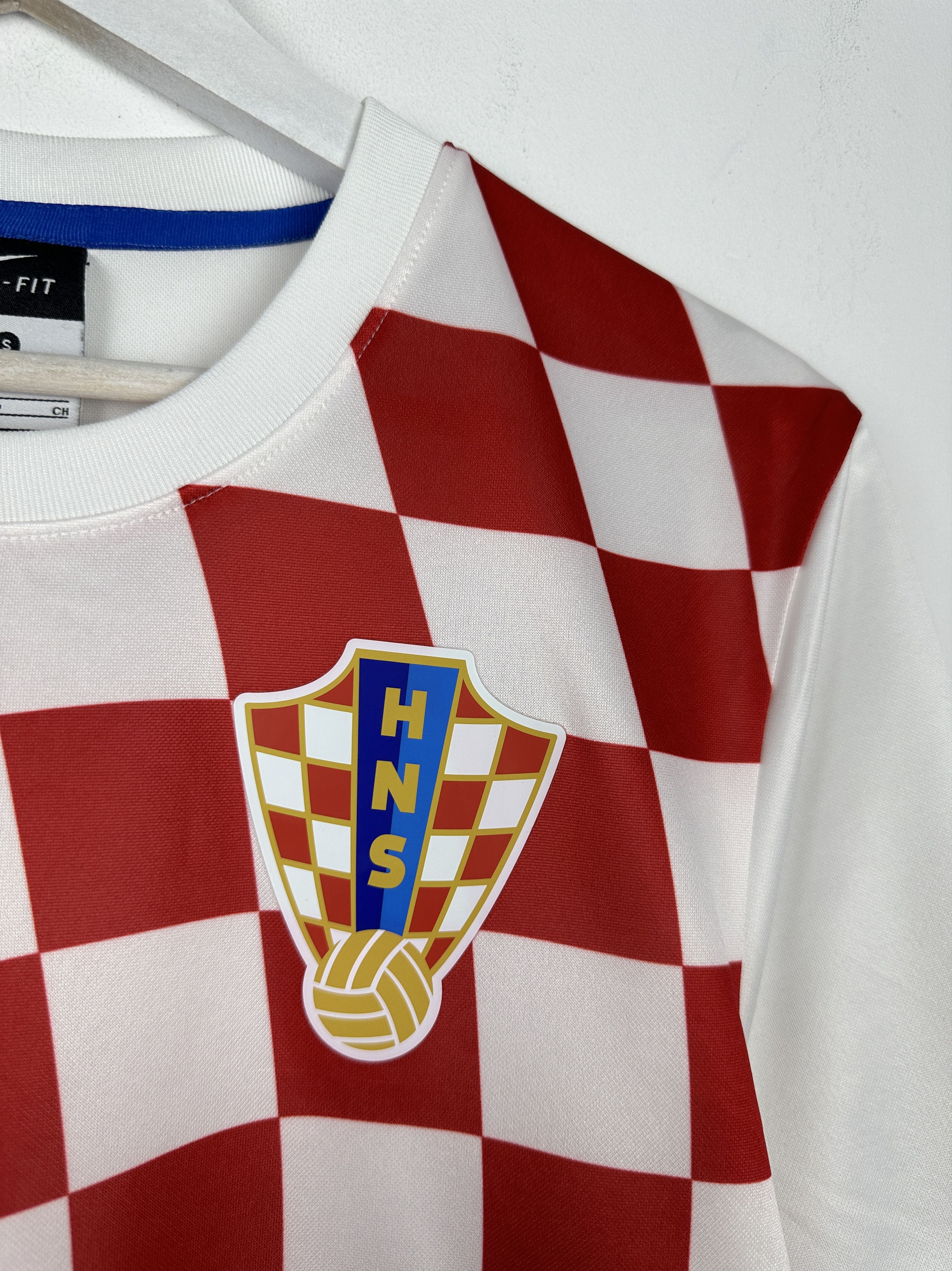Nike Croatia National Team 2016 Home Soccer Jersey Football Shirt Size US S / EU 44-46 / 1 - 4 Thumbnail