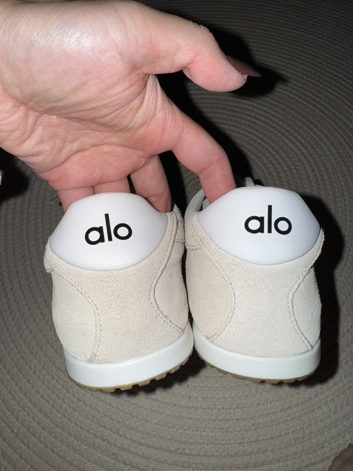 Alo Alo Yoga - Alo Sunset Sandstone Low Top Sneaker size 8-9 Size US 8.5 / IT 38.5 - 9 Thumbnail