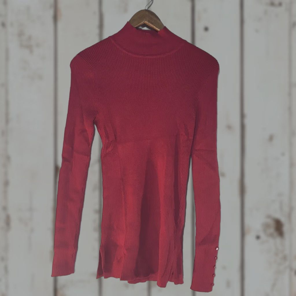 Vintage Kim Rogers Blouse Shirt Womens M Red Solid Long Sleeve Button Detail Pullover Knit Lightweight Easy Care 90s? (adjust) Size M / US 6-8 / IT 42-44 - 1 Thumbnail