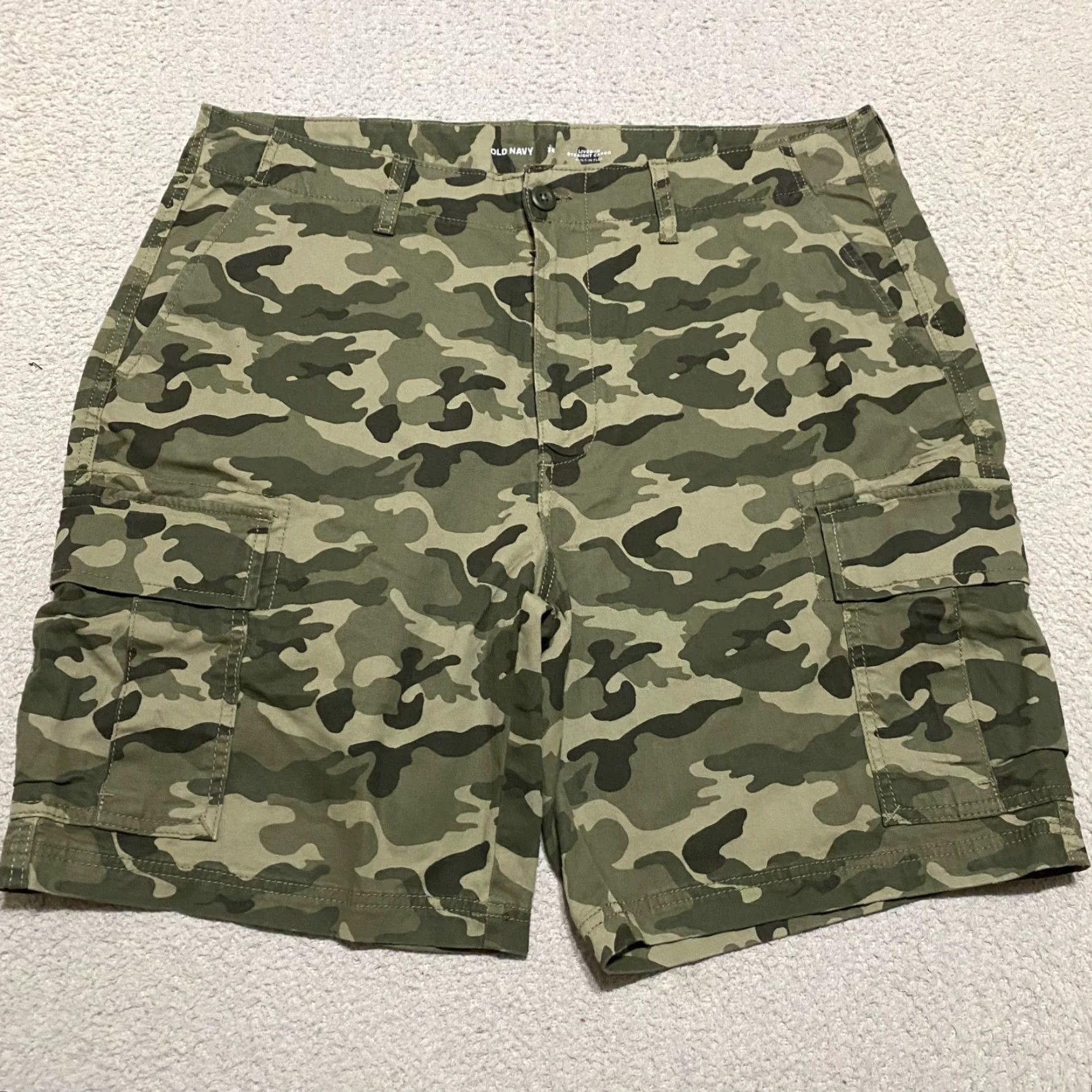 Old Navy VINTAGE Old Navy Cargo Shorts Green Army Camouflage 9" Inseam Mens 38 Regular Cargo Pocket Denim 100% Cotton Beltless? Size US 38 / EU 54 - 2 Thumbnail