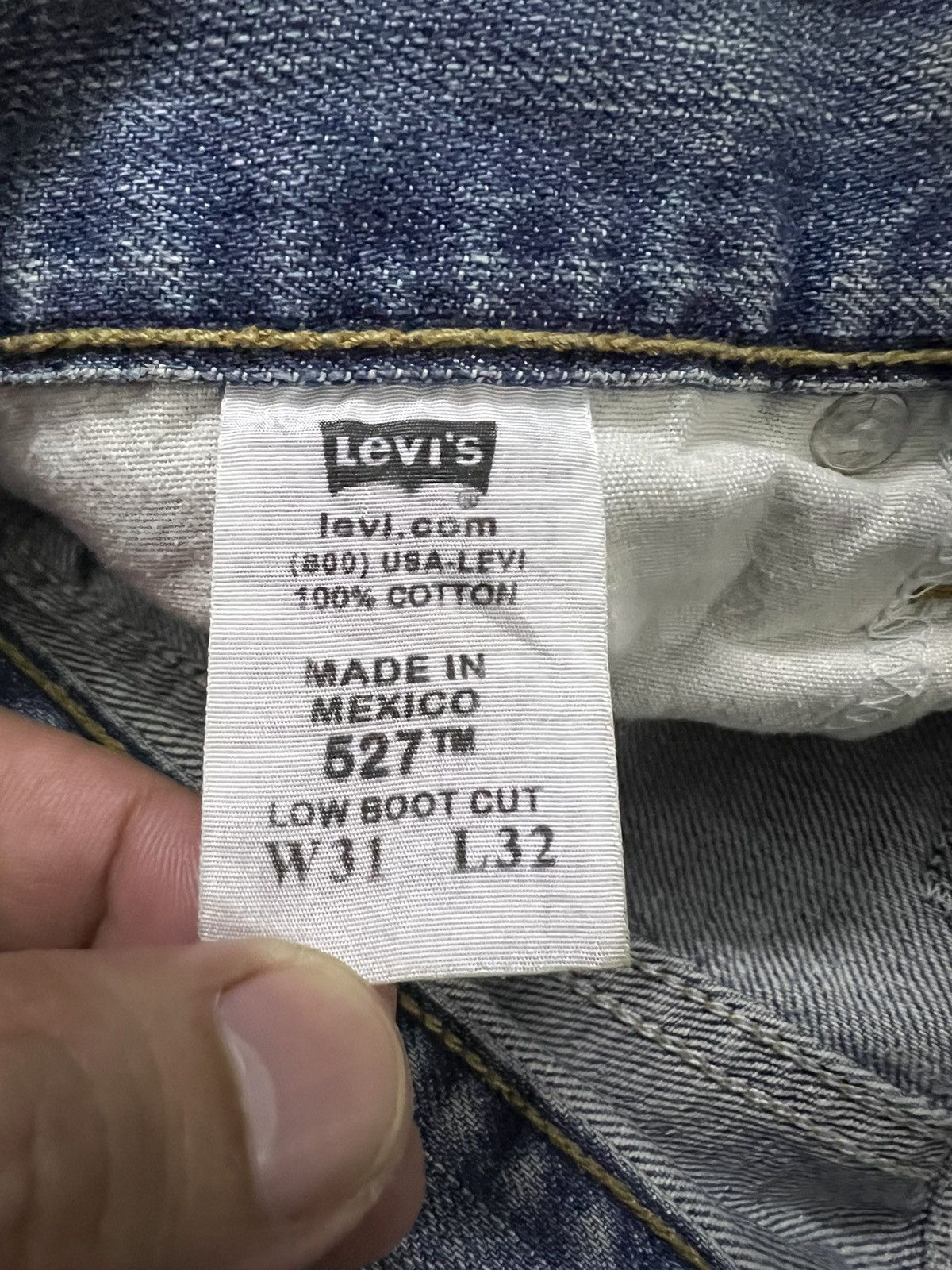 Levi's VINTAGE LEVIS 527 LOW BOOTCUT LIGHT WASH VERY RARE Size US 30 / EU 46 - 16 Thumbnail