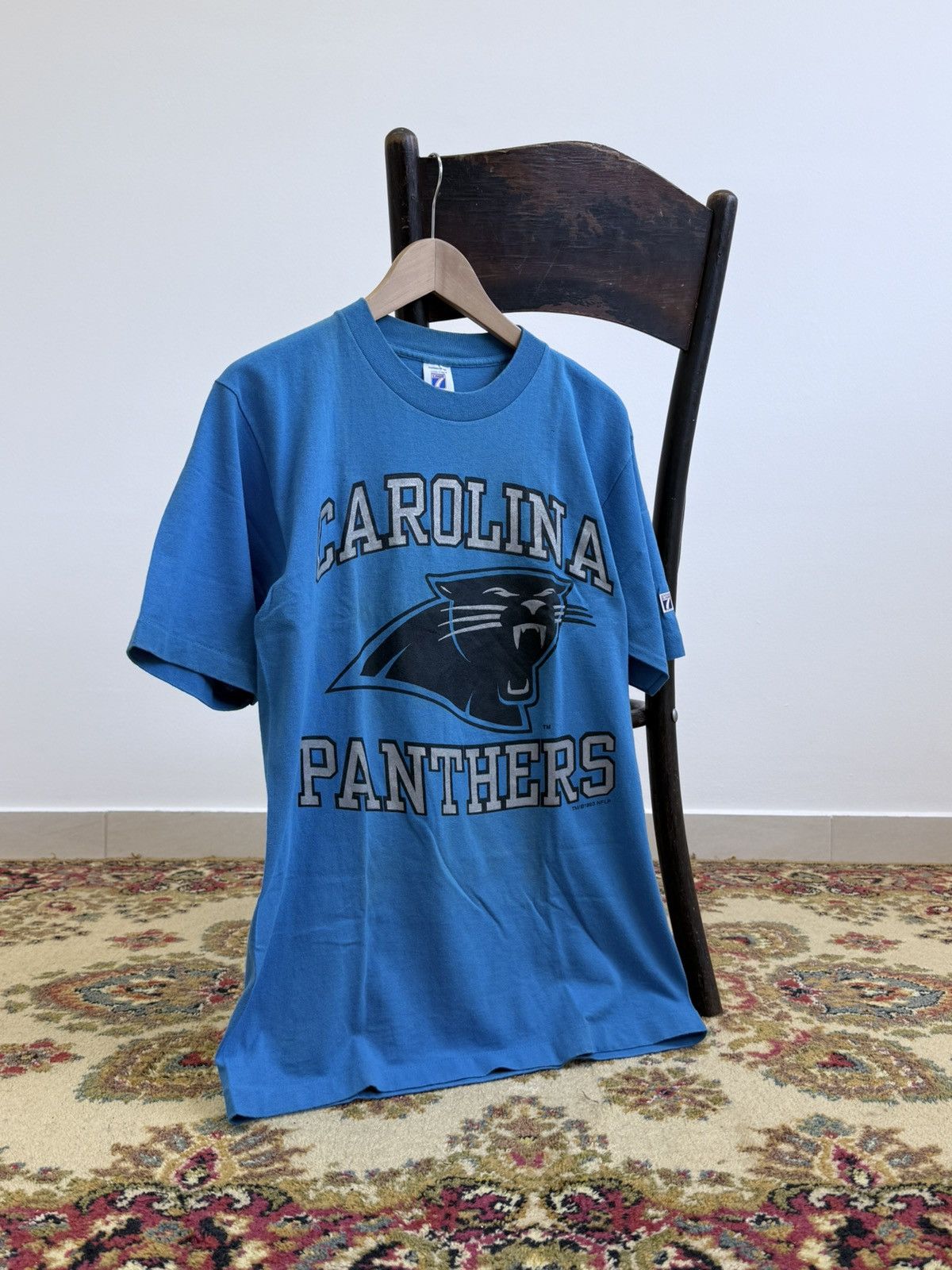 NFL Vintage 1993 Carolina Panthers Graphic T-Shirt Size US M / EU 48-50 / 2 - 1 Thumbnail