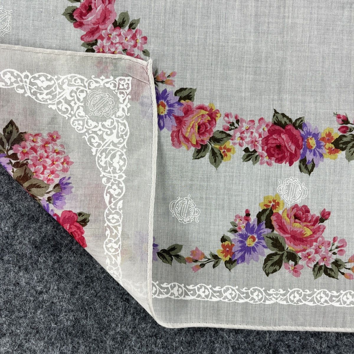 Vintage Christian Dior Handkerchief / Bandana / Neckerchief B094 Size ONE SIZE - 9 Thumbnail