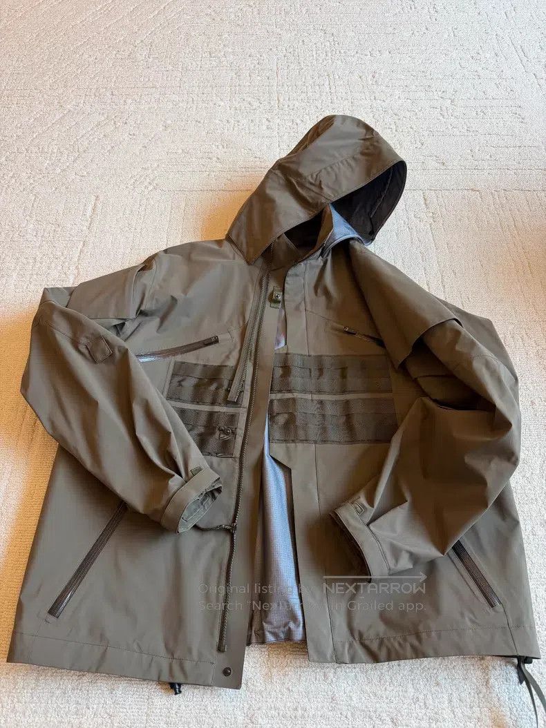 Acronym Acronym Military green functional windbreaker Size US L / EU 52-54 / 3 - 1 Thumbnail