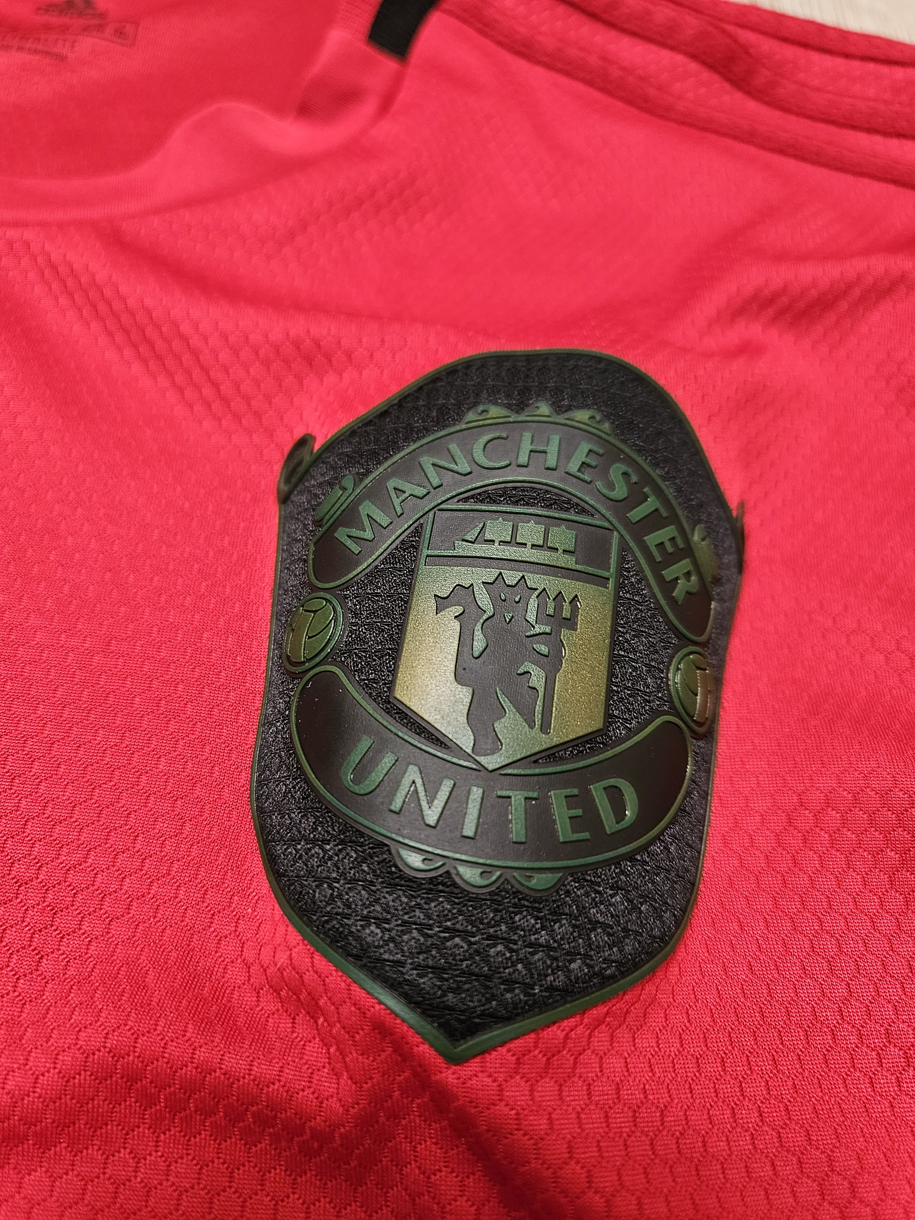 Adidas MANCHESTER UNITED 2019 2020 HOME FOOTBALL SOCCER JERSEY Size US XL / EU 56 / 4 - 4 Thumbnail