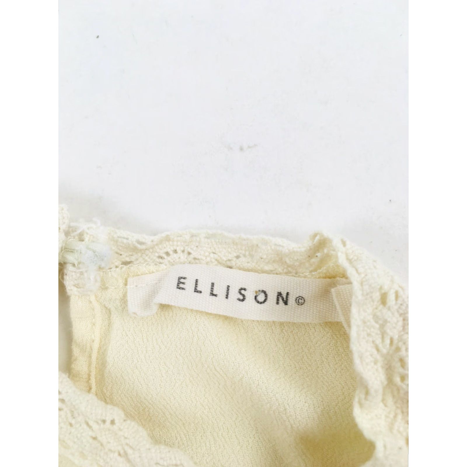 Vintage Ellison Blouse Women's Size Small Long Sleeve Pullover Crochet Ruffles Crew Neck Yellow Size S / US 4 / IT 40 - 7 Thumbnail