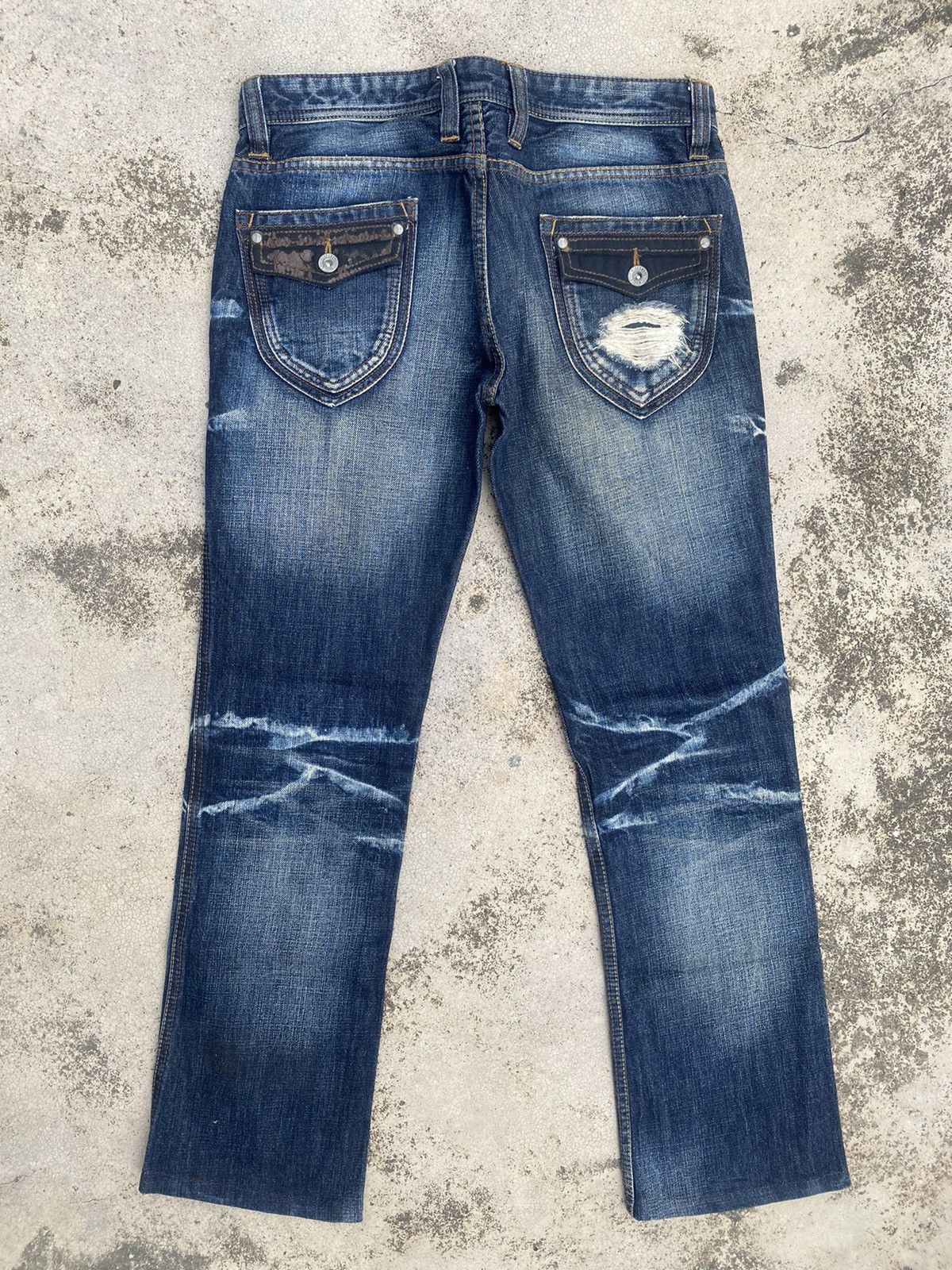 HIDEAWAYS × Japanese Brand Japanese Brand Hideways Distressed Claw Mark Faded Jeans Size US 30 / EU 46 - 12 Thumbnail