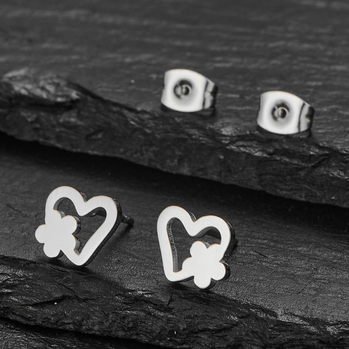 Jewelry Heart Flower Mini Stud Earrings Charm Earring Gift Size ONE SIZE - 1 Preview