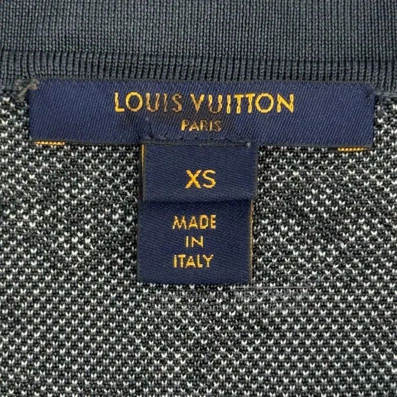 Louis Vuitton Louis Vuitton Dark grey full logo mulberry silk short slee Size XS / US 0-2 / IT 36-38 - 5 Thumbnail