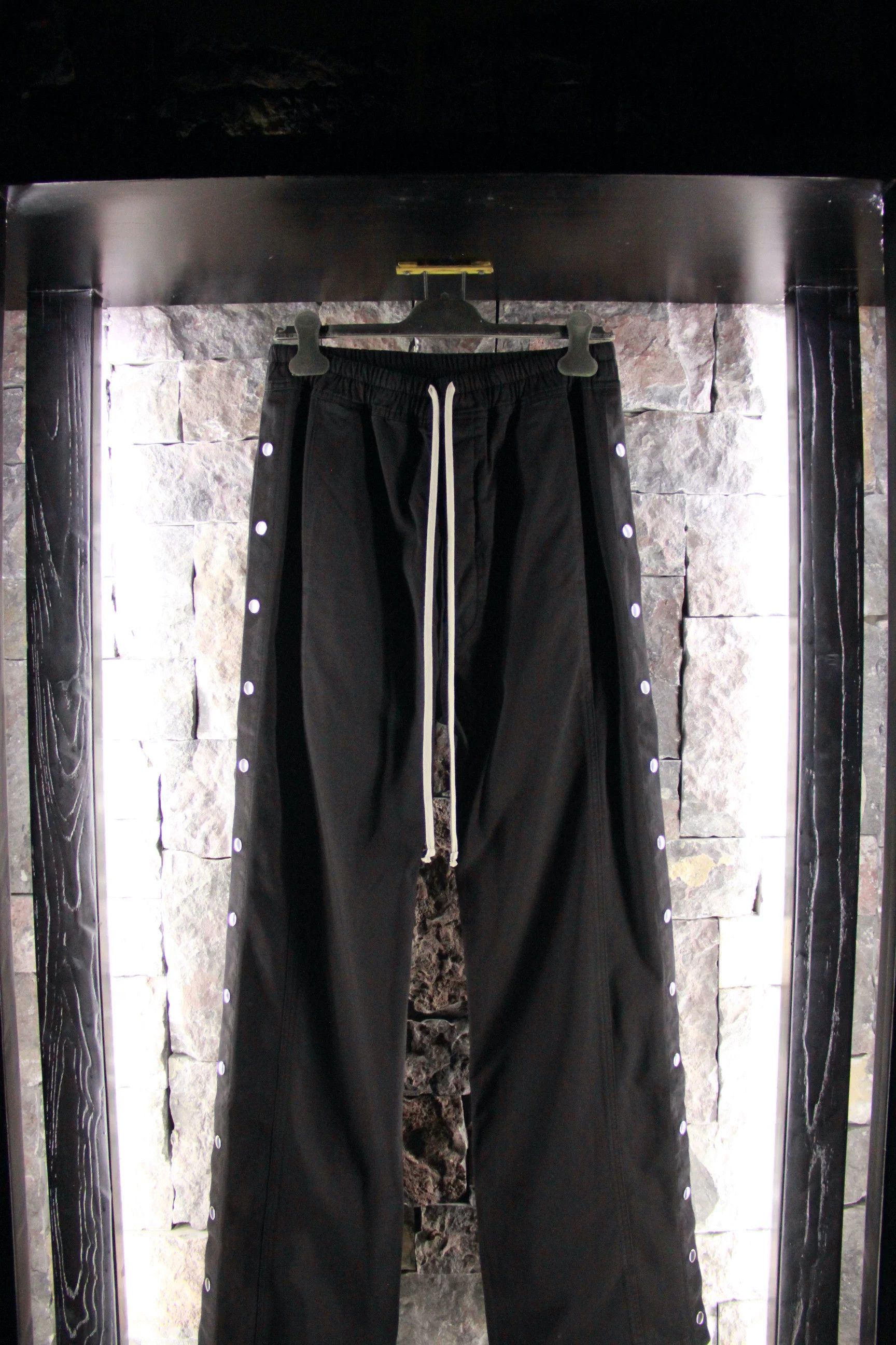 Rick Owens Rick Owens Black Casual Pants Men 34 Size US 34 / EU 50 - 1 Thumbnail