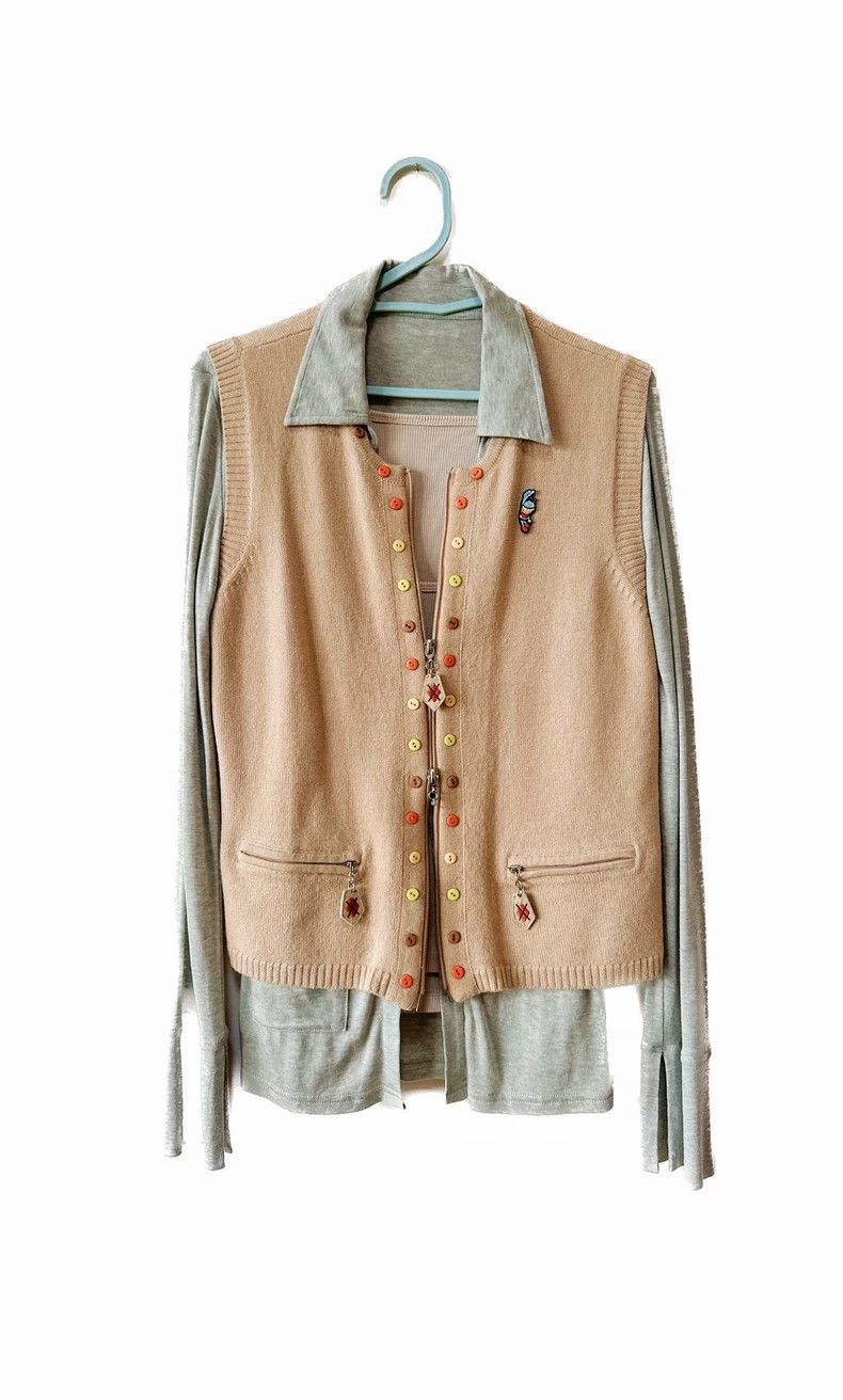 Walter Van Beirendonck walter van beirendonck size os Woollen colour button vest Size 38S - 1 Thumbnail