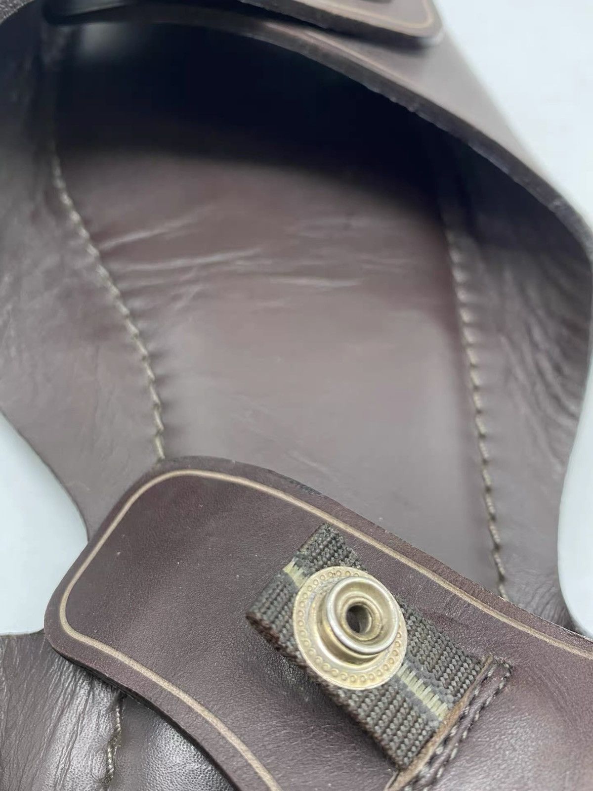Louis Vuitton Louis Vuitton Brown Leather Serengeti Flat Sandals Size US 7 / EU 40 - 8 Thumbnail