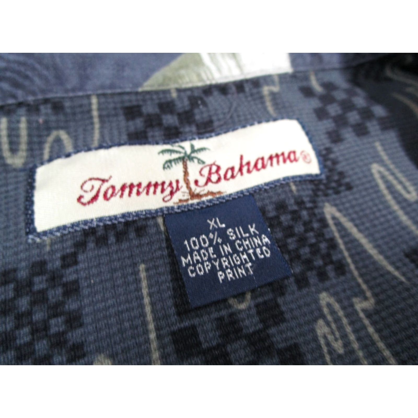 Tommy Bahama Vintage Tommy Bahama Shirt Mens XL Gray Silk Button Up Hawaiian Loop Collar Tiki Size US XL / EU 56 / 4 - 3 Thumbnail