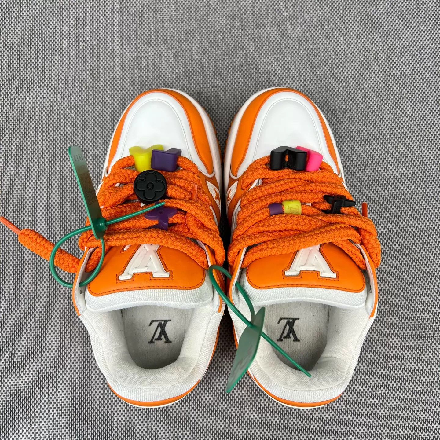 Louis Vuitton LV Trainer Maxi White Orange Pudgy 5.5/39.5 Size US 9 / IT 39 - 8 Thumbnail