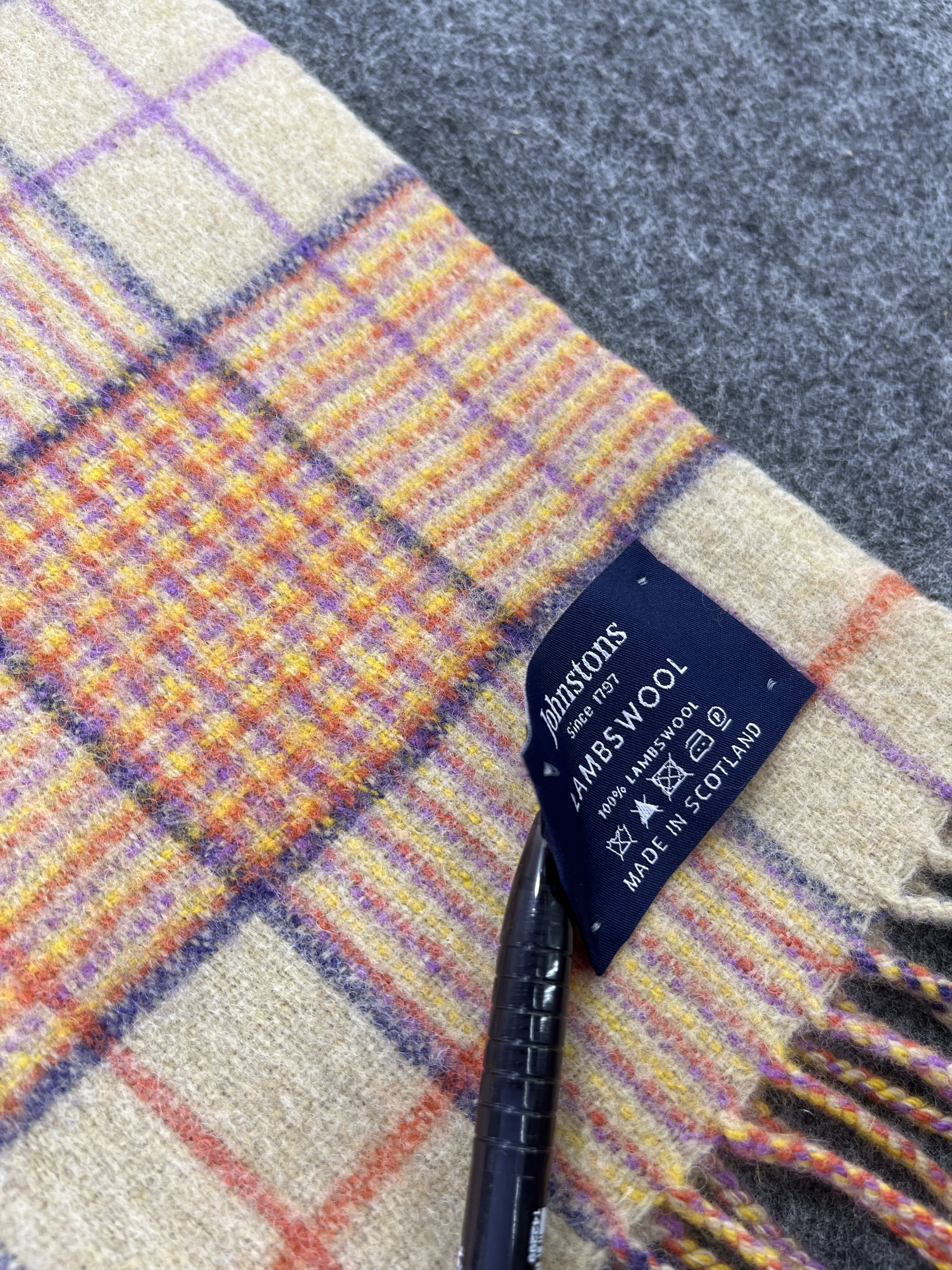 Johnstons Of Elgin × Vintage JOHNSTONS CHECKED SCARVES / MUFFLER / NECKWEAR T199 Size ONE SIZE - 7 Thumbnail