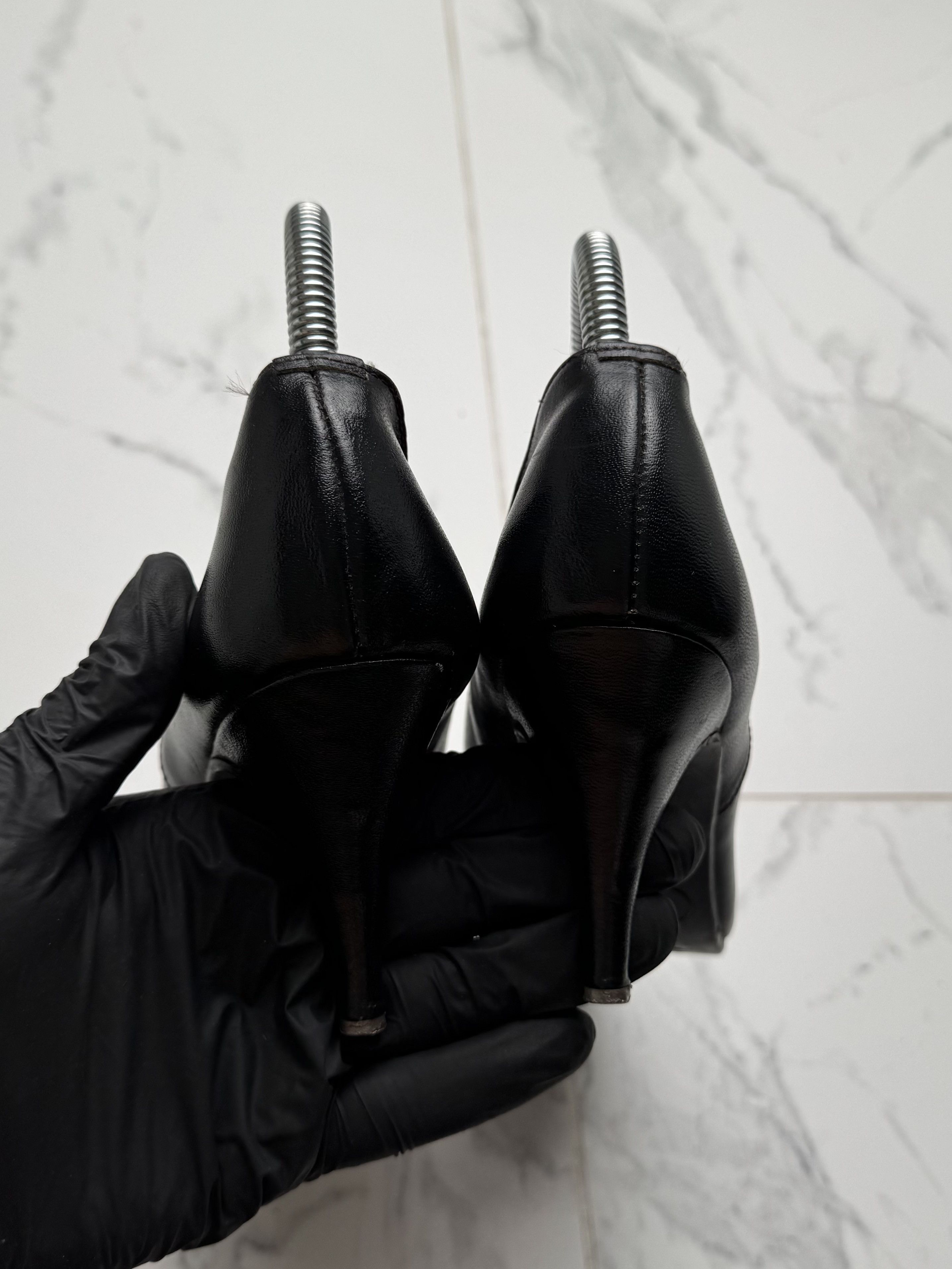 Vintage Vintage Leather Kitten Heel Pumps Pointed Toe Office Shoes Size US 6 / IT 36 - 7 Thumbnail