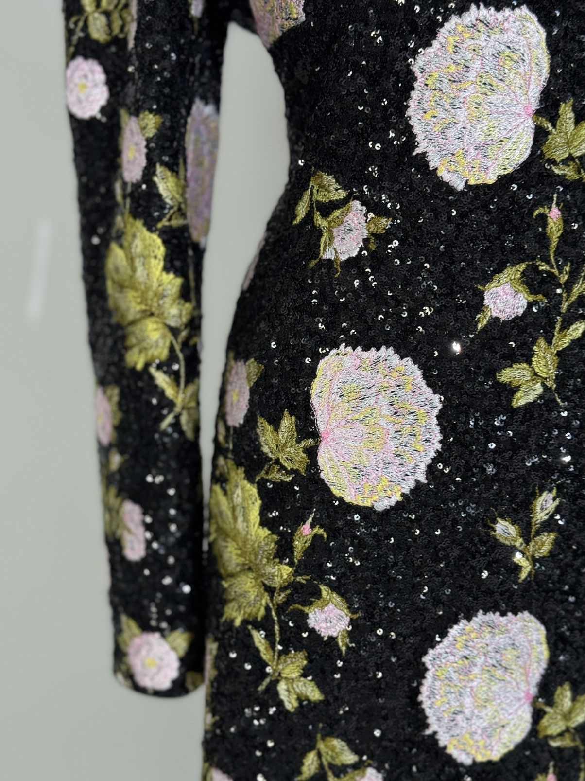 Giambattista Valli Brand New US 8 Giambattista Valli Floral Embroidered Gown Size M / US 6-8 / IT 42-44 - 5 Thumbnail