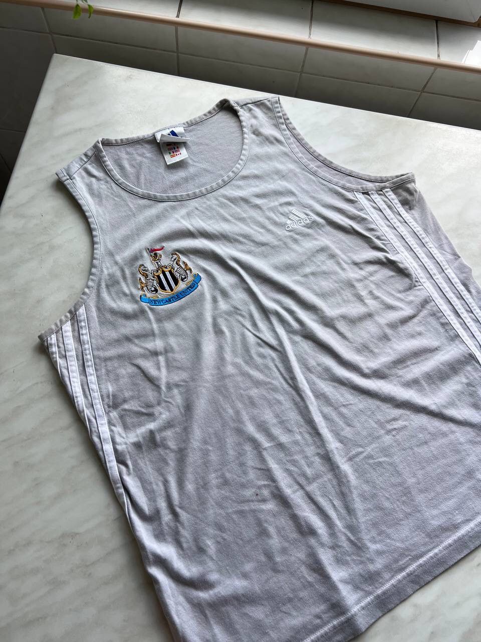 Vintage Vintage Adidas 99/00 Newcastle United Soccer Tank Top Tee Size US L / EU 52-54 / 3 - 2 Thumbnail