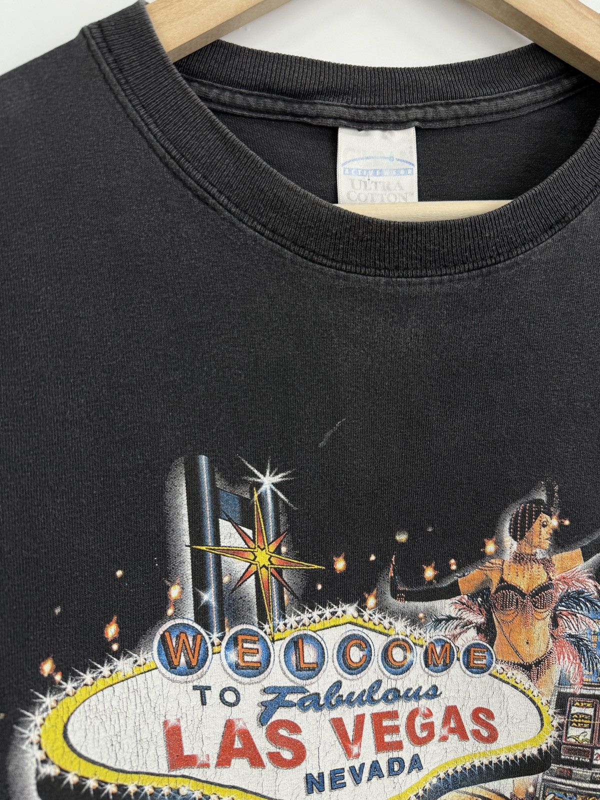 Gildan 🃏🎲🎰 Vintage Las Vegas Nevada Dice Cubes Border Cards T-Shirt Size US M / EU 48-50 / 2 - 10 Thumbnail