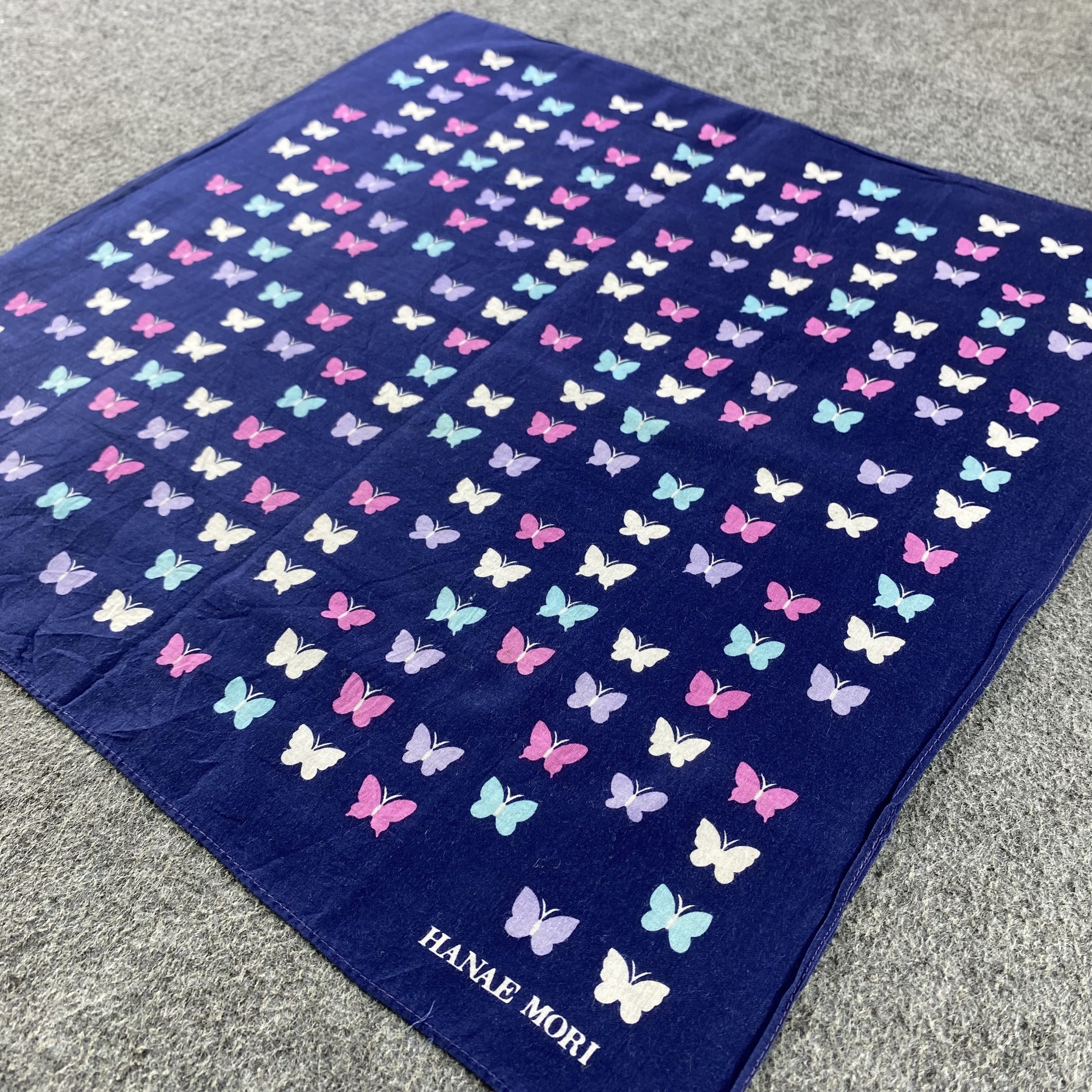 Hanae Mori Hanae Mori Handkerchief/Neckerchief/Bandana HC782 Size ONE SIZE - 2 Thumbnail