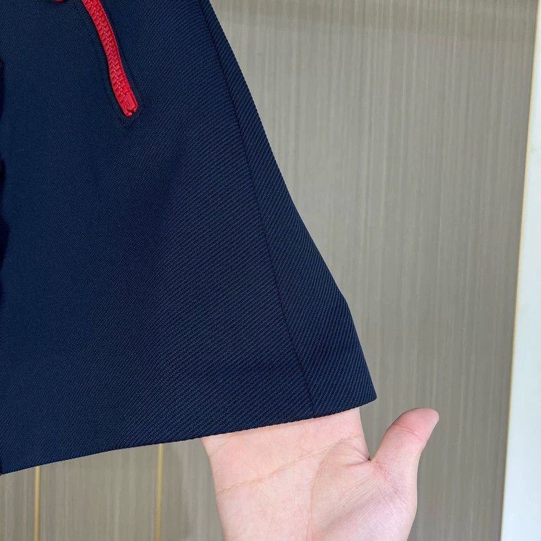 Gucci Gucci Size XS Short skirt with lace flap 2504-Nextarrow Size 24" / US 00 / IT 34 - 4 Thumbnail
