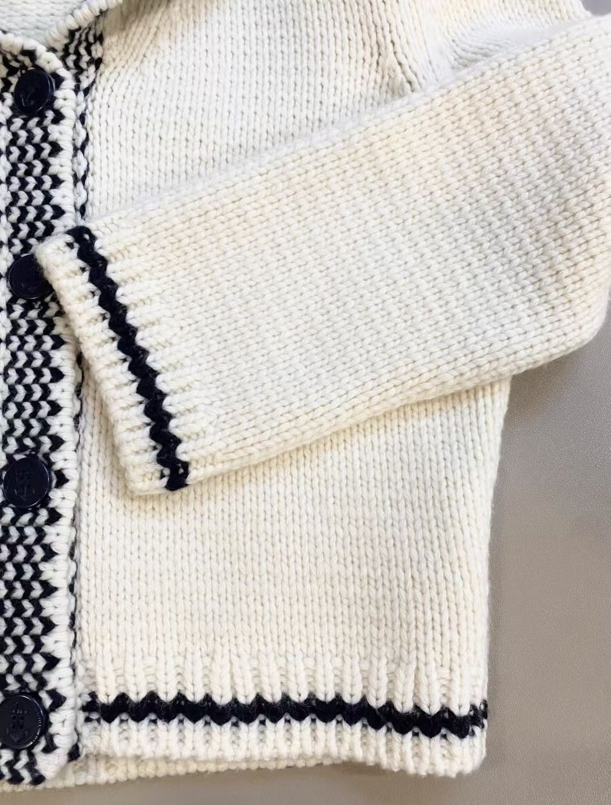 Chanel Chanel 23P Classic Vertical Stripe Cashmere Sweater J33 Size XS / US 0-2 / IT 36-38 - 5 Thumbnail