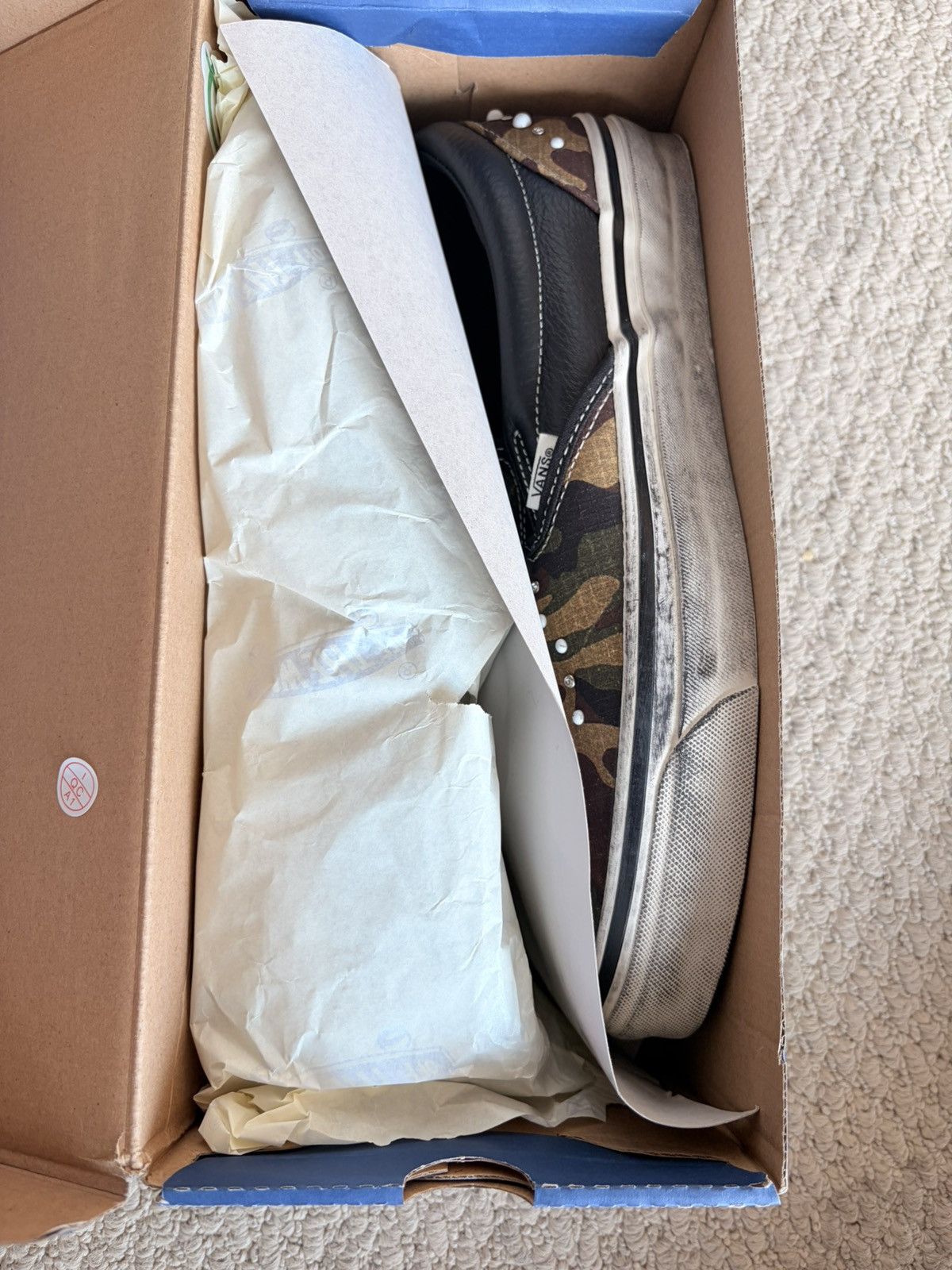 Vans Vans LX Classic Slip-On 98 Size US 11 / EU 44 - 1 Thumbnail