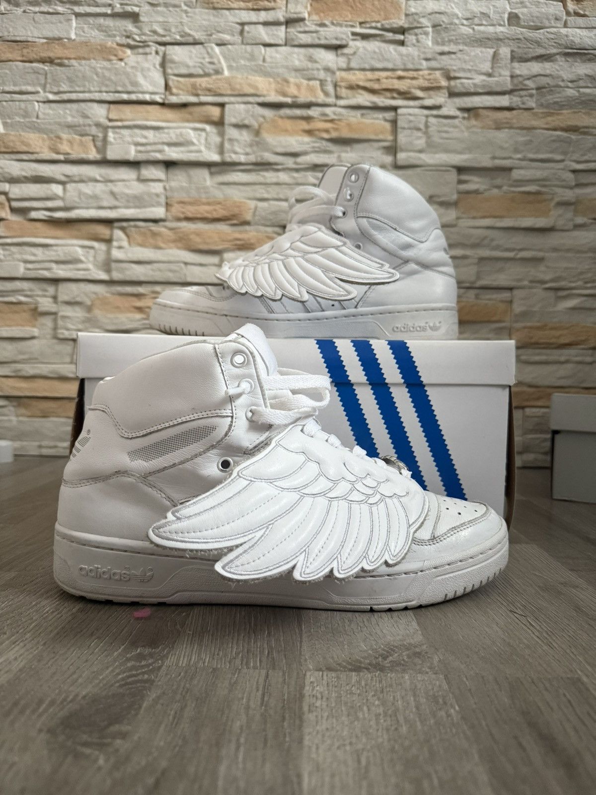 Adidas × Jeremy Scott JS 1.0 triple white Size US 10 / EU 43 - 3 Thumbnail