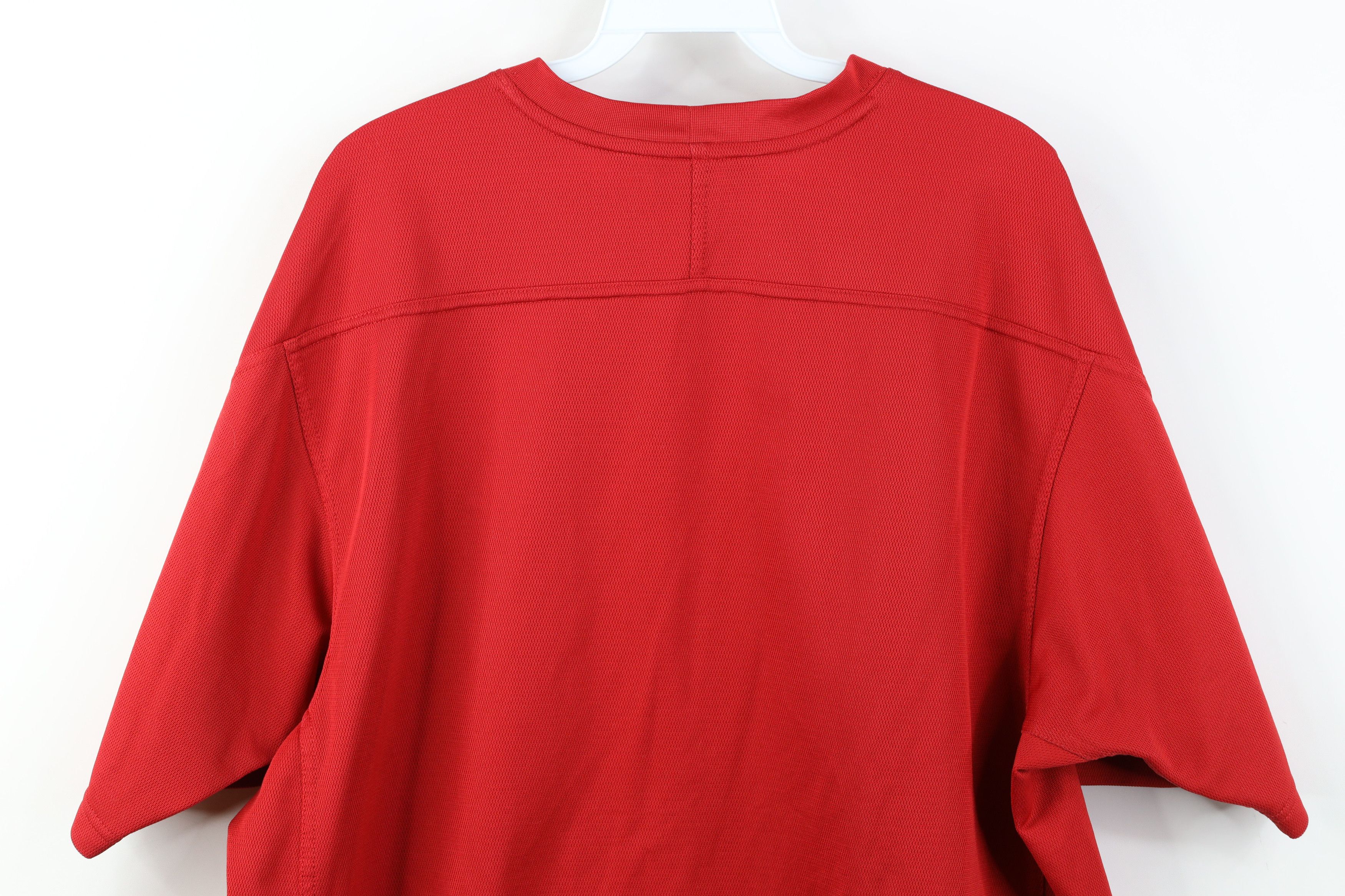 Nike Vintage Y2K Nike Mini Swoosh Knit Short Sleeve T-Shirt Red Size US XL / EU 56 / 4 - 11 Thumbnail