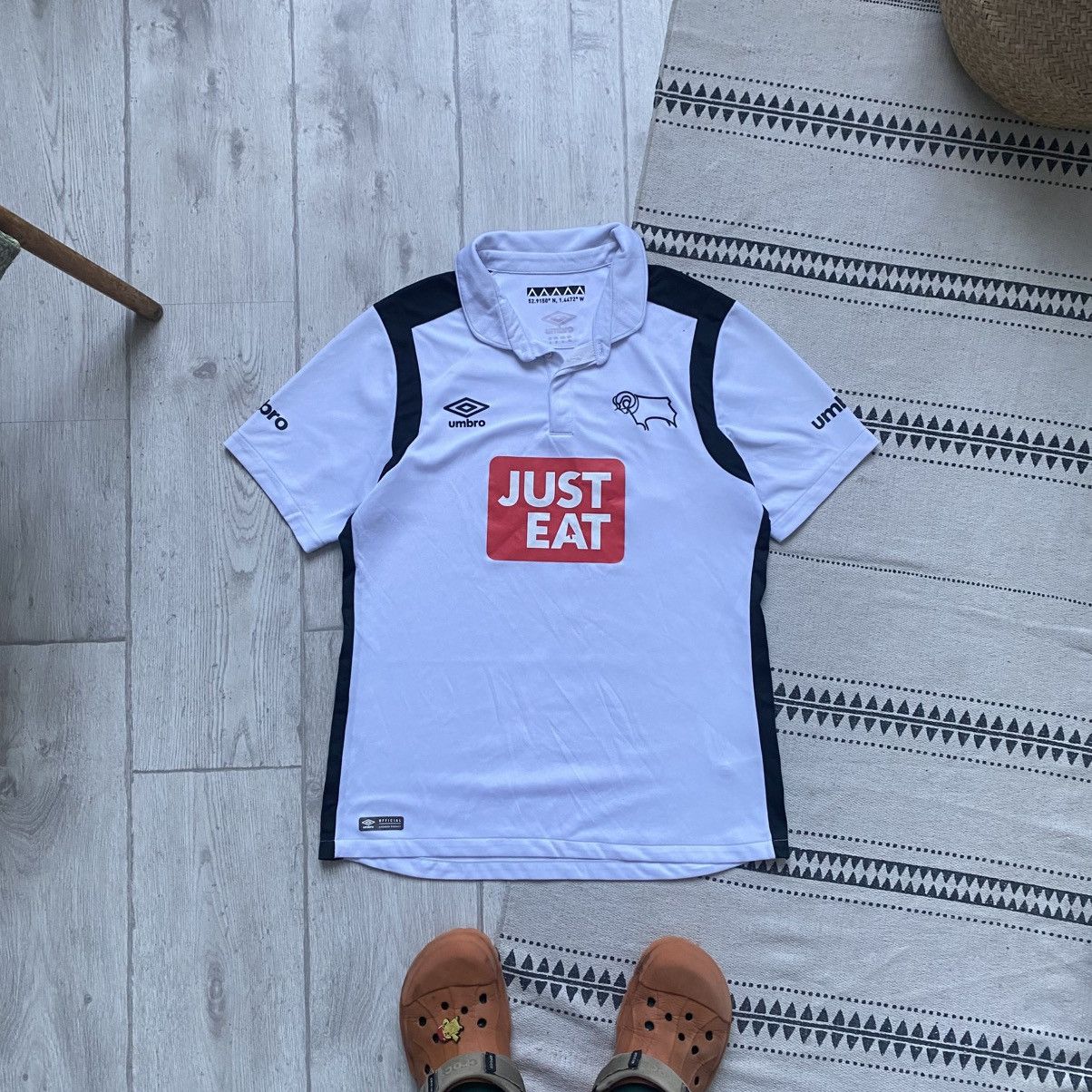 Umbro BLOCKORE Derby County Umbro jersey Soccer England Football Size US M / EU 48-50 / 2 - 1 Thumbnail