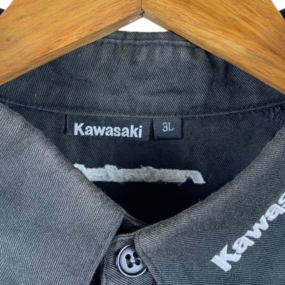 Vintage KAWASAKI Racing Team Motorsport Big Logo Worker Shirts Size US XL / EU 56 / 4 - 8 Thumbnail