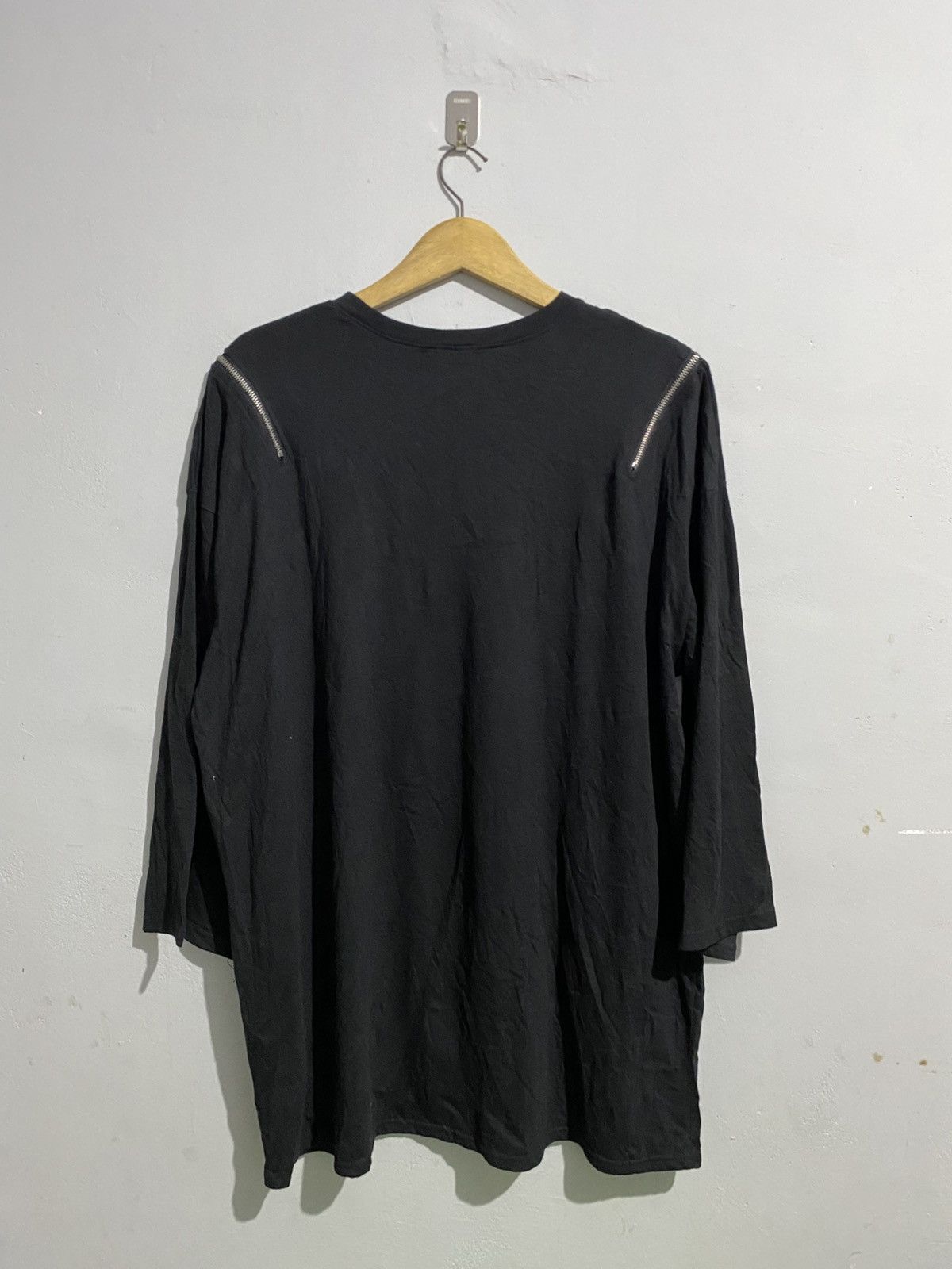 20471120 × Beauty Beast × Isamu Katayama Backlash 2000s Noemie gothic punk longsleeve tshirt Size US XL / EU 56 / 4 - 2 Thumbnail
