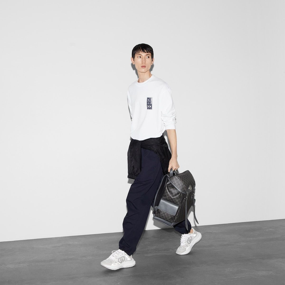 Gucci o1s1wg110925 Cotton Jersey T-Shirt With Gucci Print in White Size US XXL / EU 58 / 5 - 6 Thumbnail