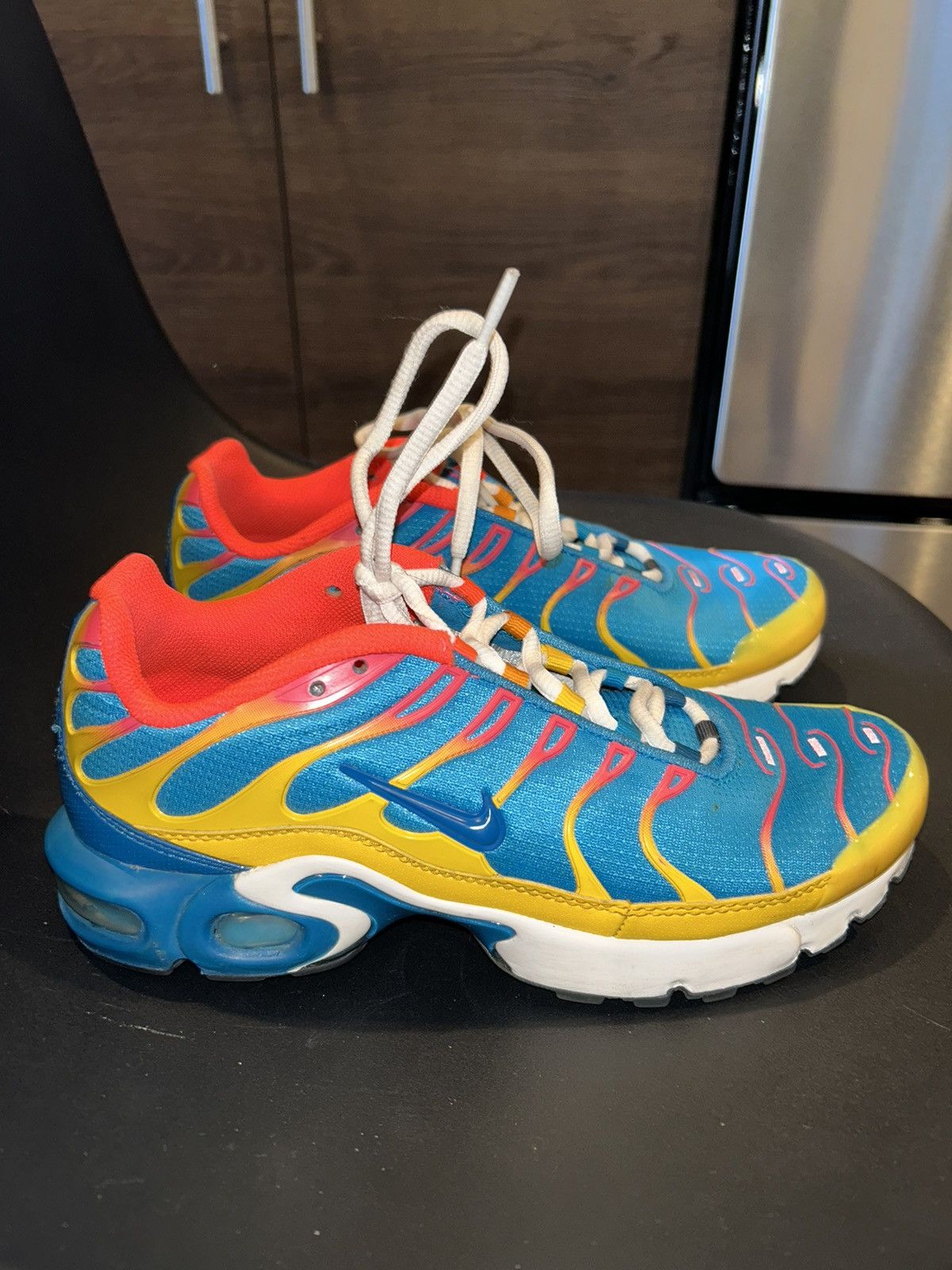 Nike Nike Air Max Plus Size US 6.5 / EU 39-40 - 2 Thumbnail