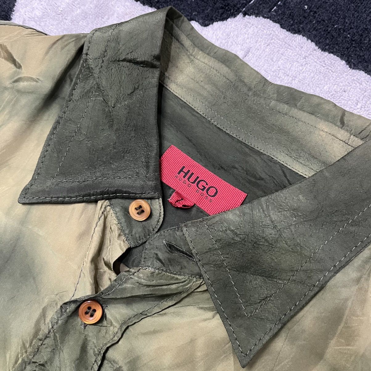 Hugo Boss Hugo Boss Pleated abstract bleach shirt Size US L / EU 52-54 / 3 - 4 Thumbnail
