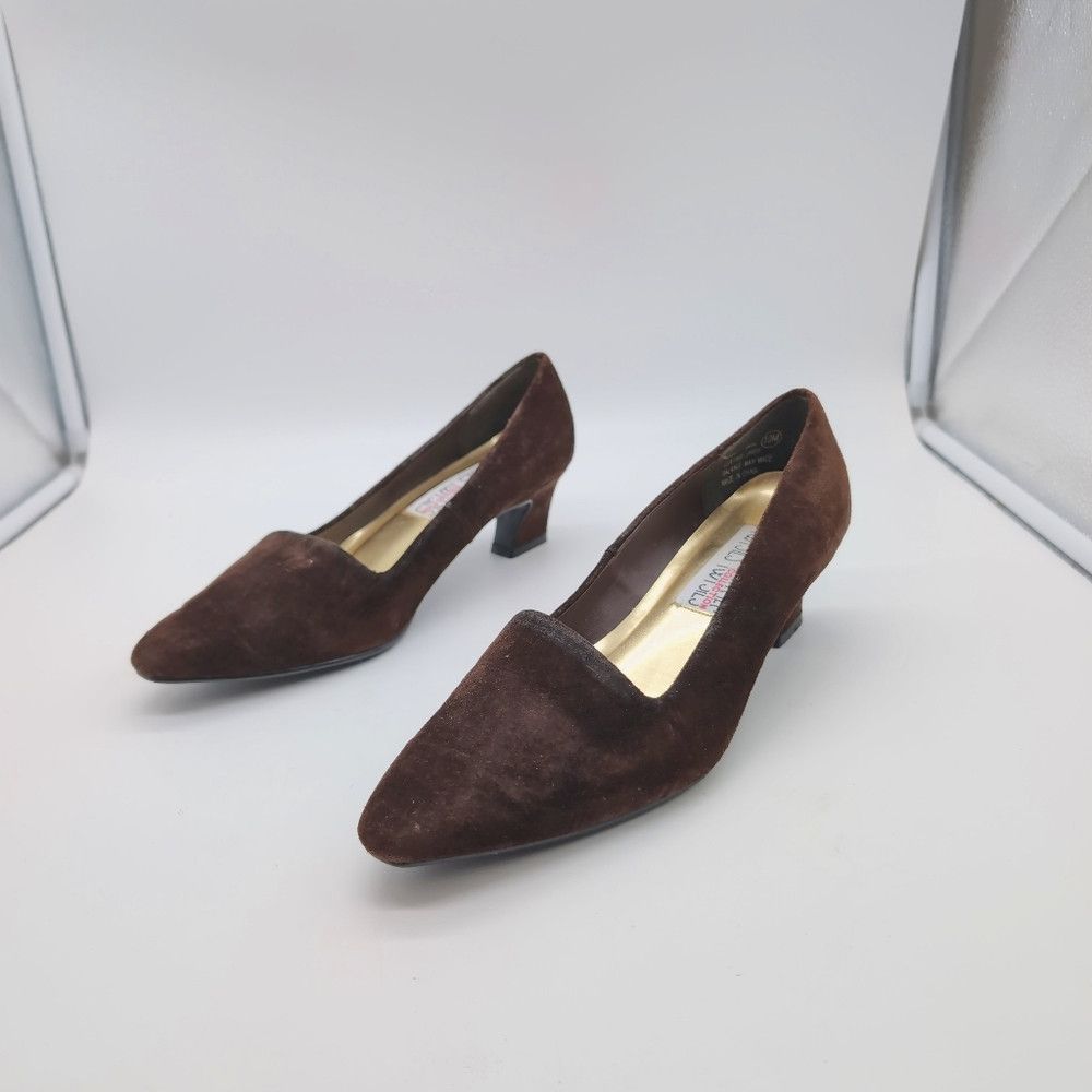 Vintage Mootsie's Tootsies Sz 10 Brown Suede Heels with Pointed Toe Size US 10 / IT 40 - 2 Thumbnail